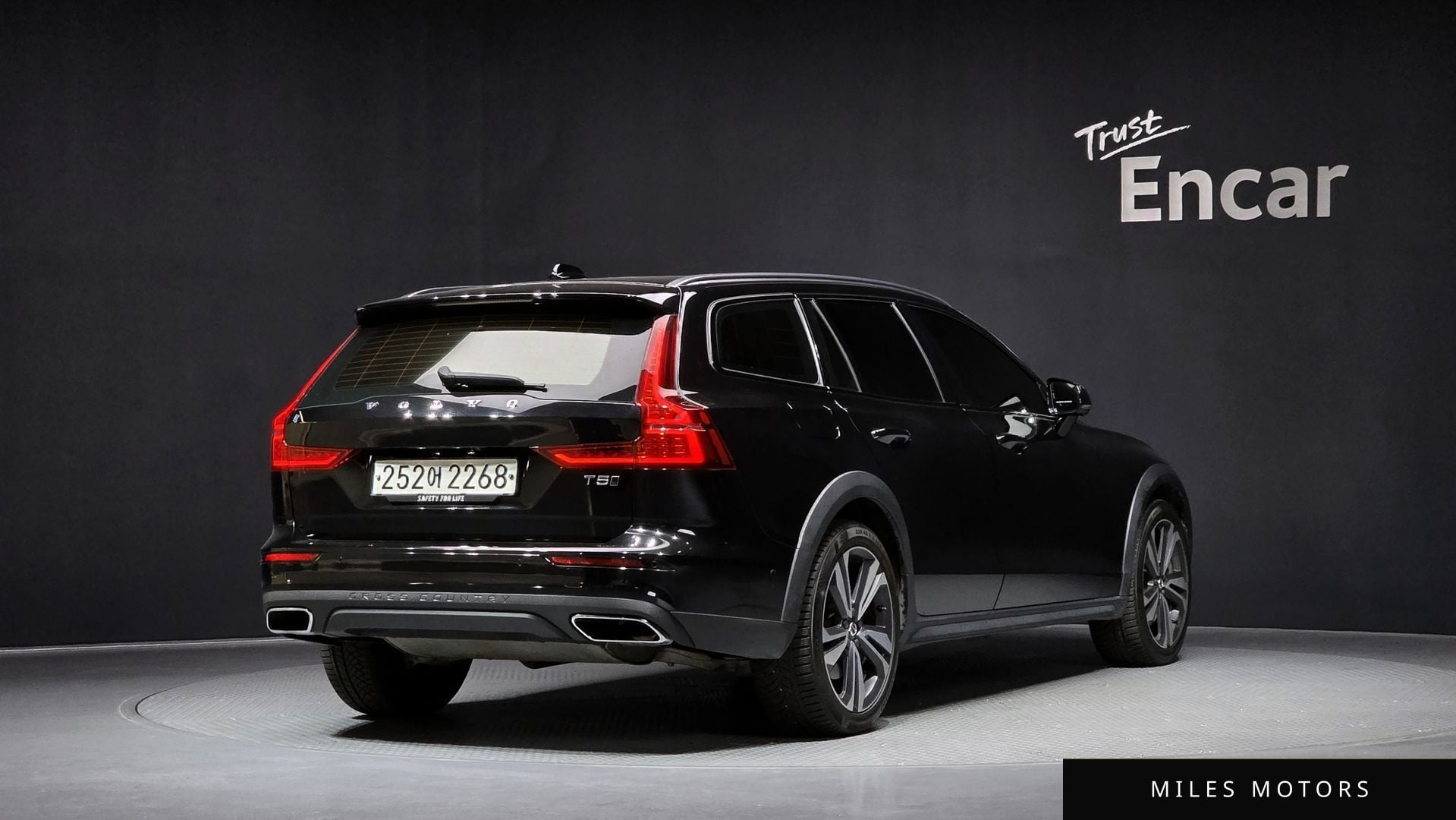 Volvo V60 크로스컨트리 2020 — миниатюра 2