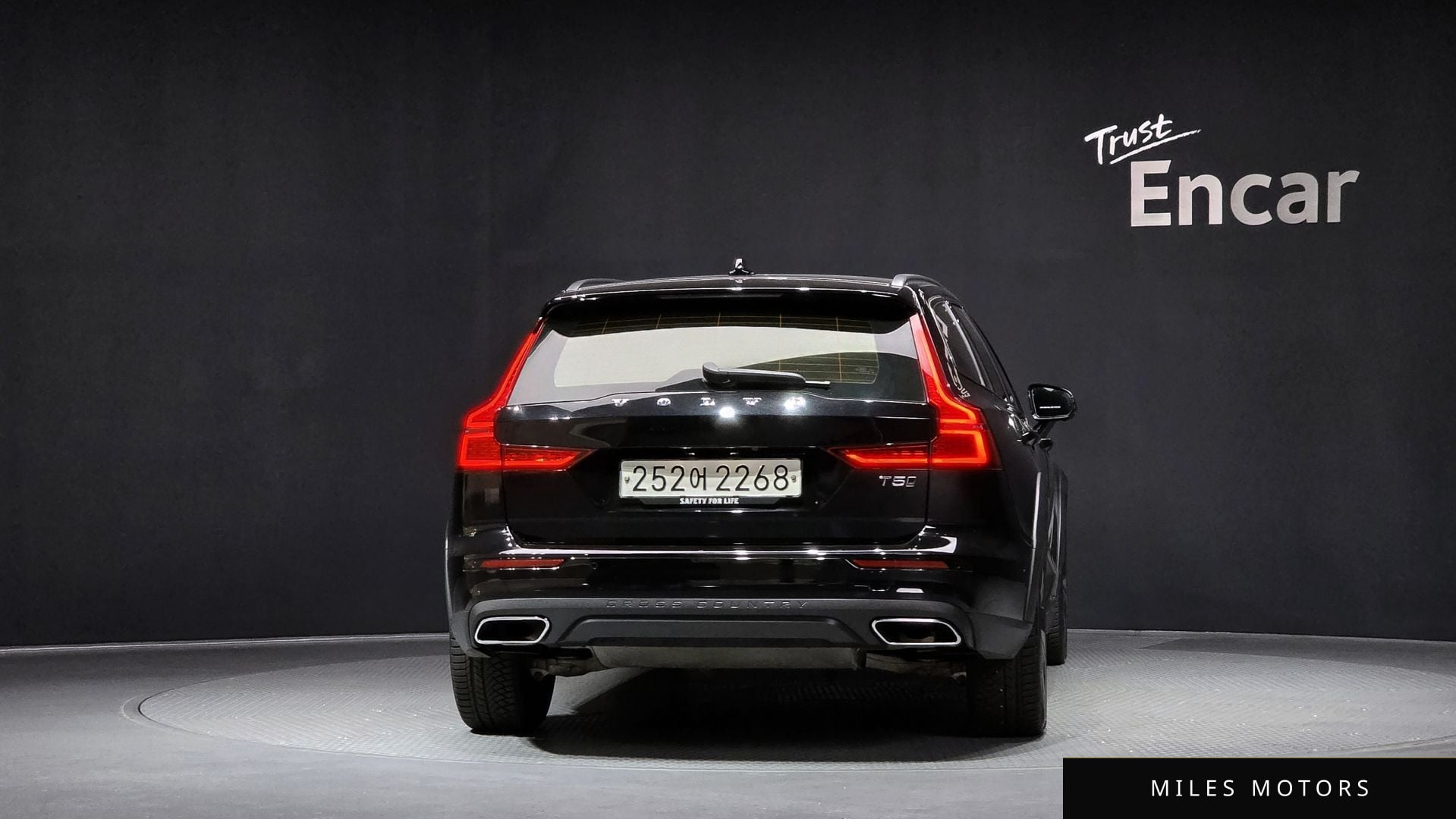 Volvo V60 크로스컨트리 2020 — миниатюра 4