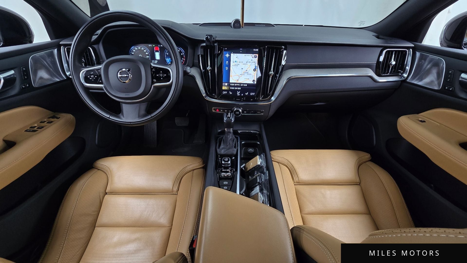 Volvo V60 크로스컨트리 2020 — миниатюра 7