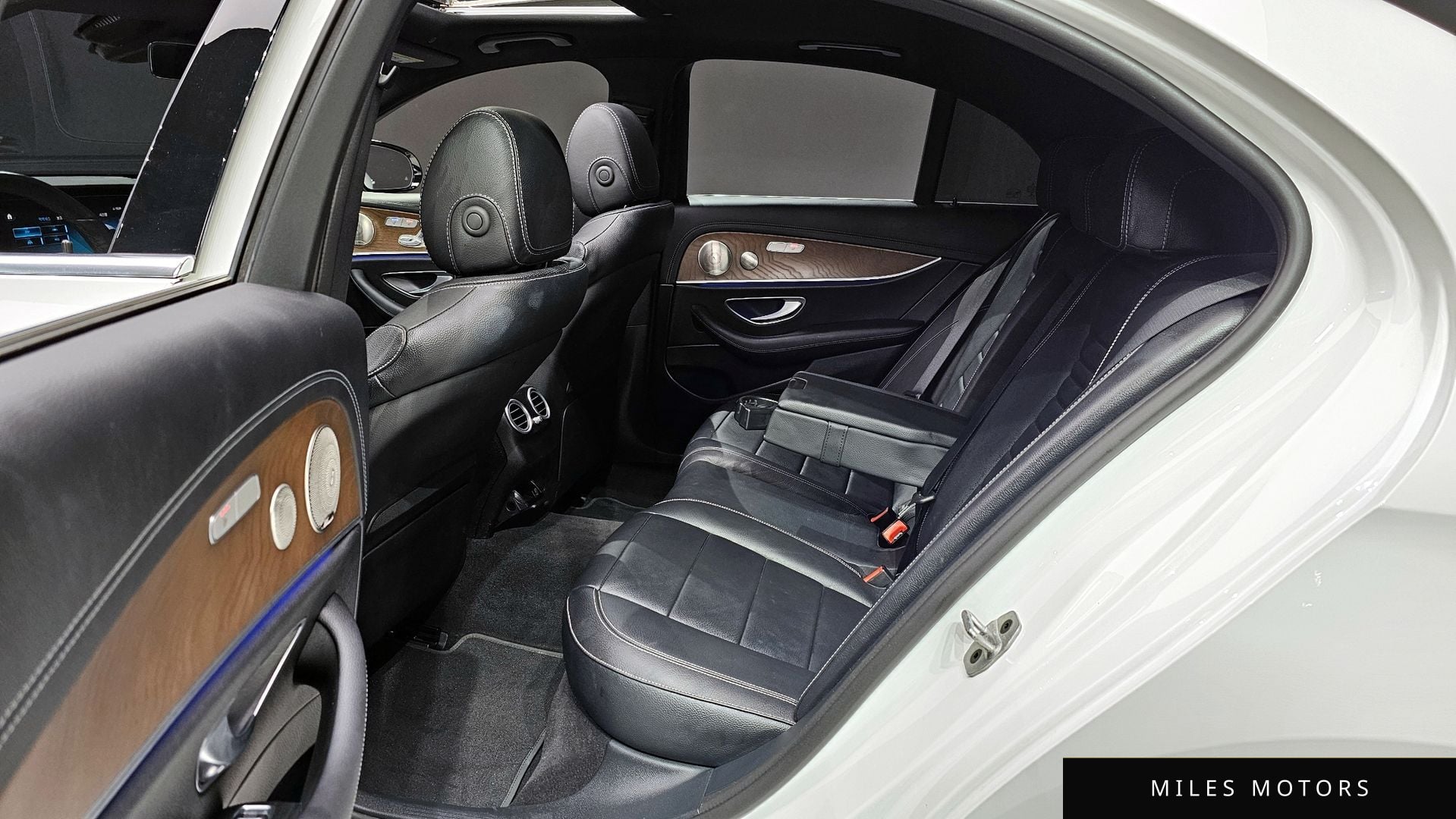 Mercedes-Benz E-Class W213 2022 — миниатюра 12