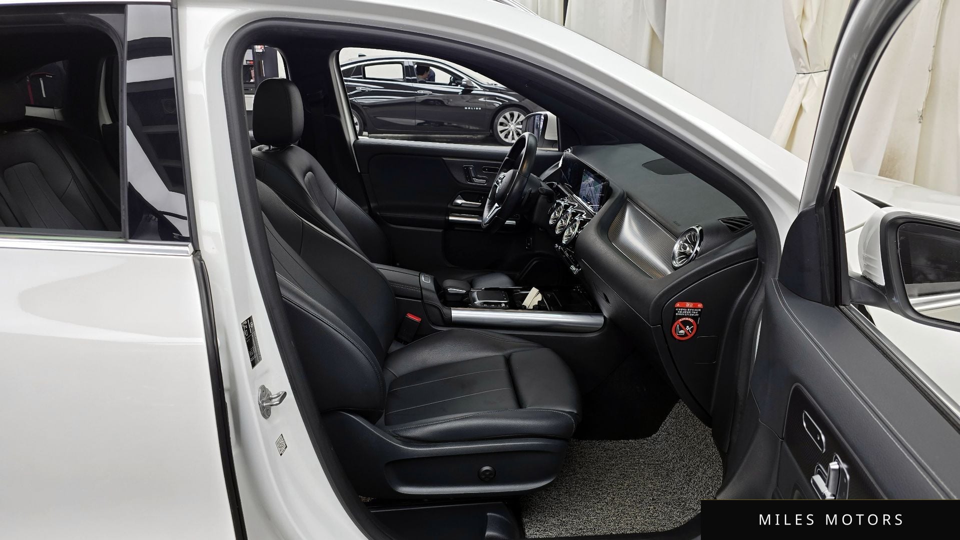 Mercedes-Benz GLA-클래스 H247 2021 — миниатюра 11