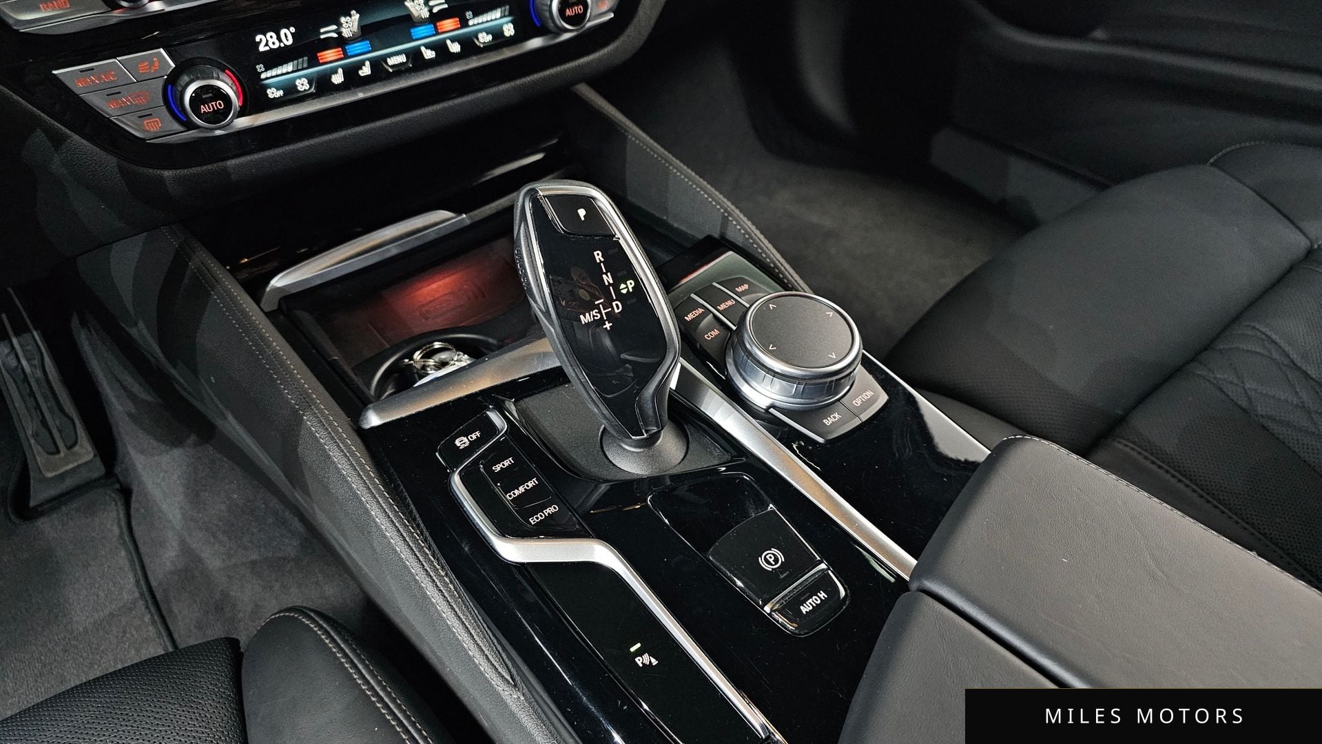 BMW 5시리즈 (G30) 2021 — миниатюра 9