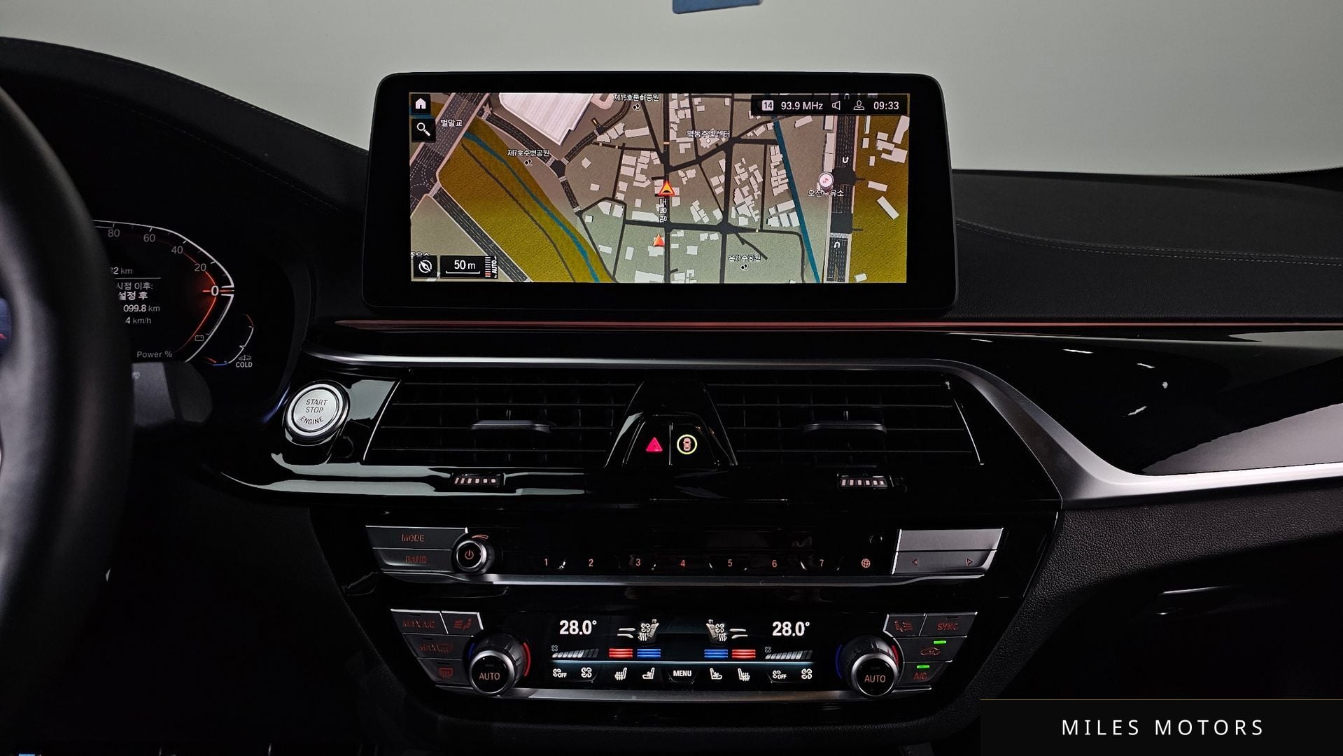 BMW 5시리즈 (G30) 2021 — миниатюра 14