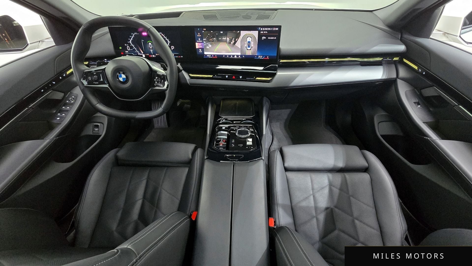 BMW 5 Series (G60) 2024 — миниатюра 7