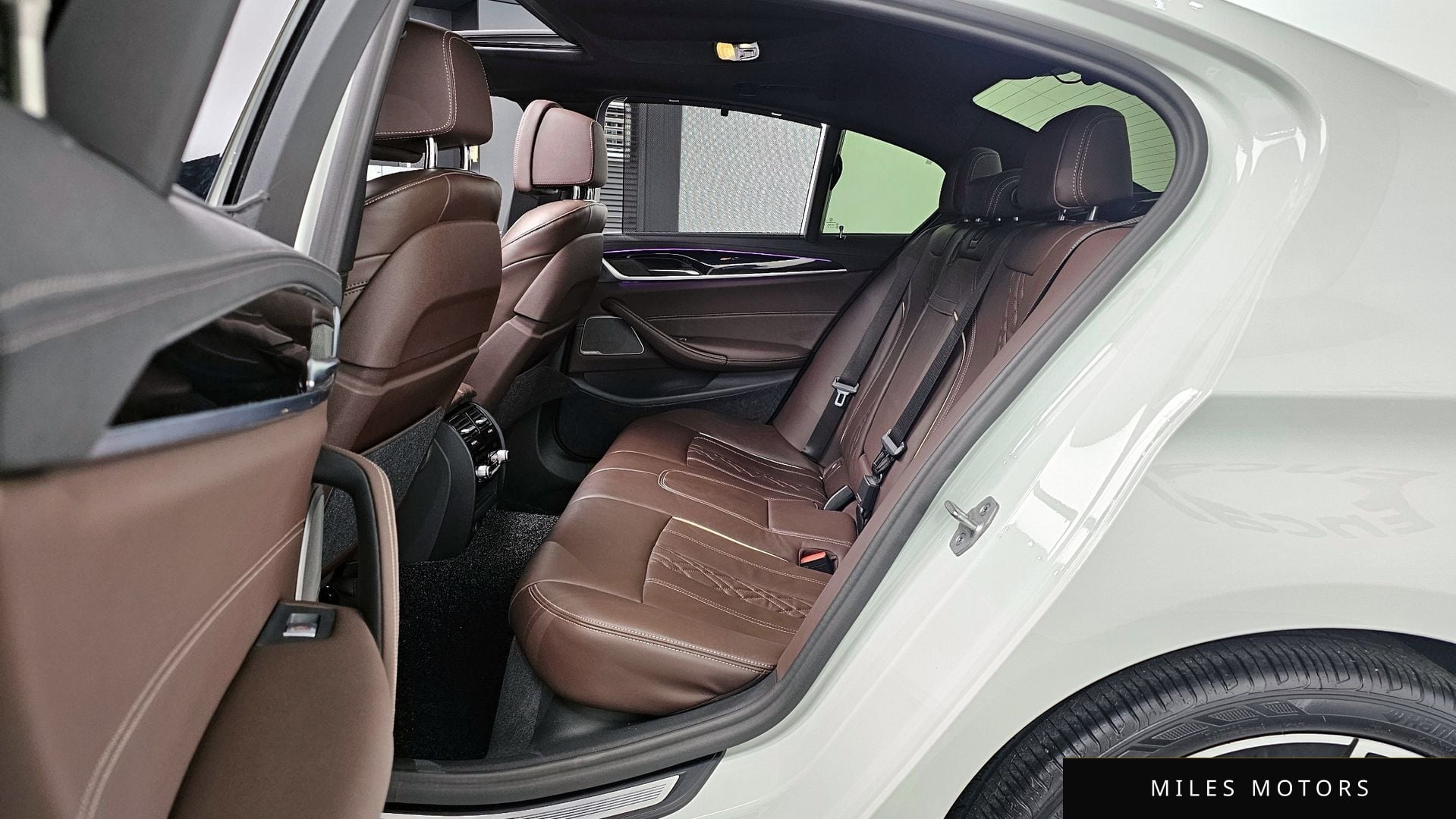 BMW 5 Series (G30) 2023 — миниатюра 12