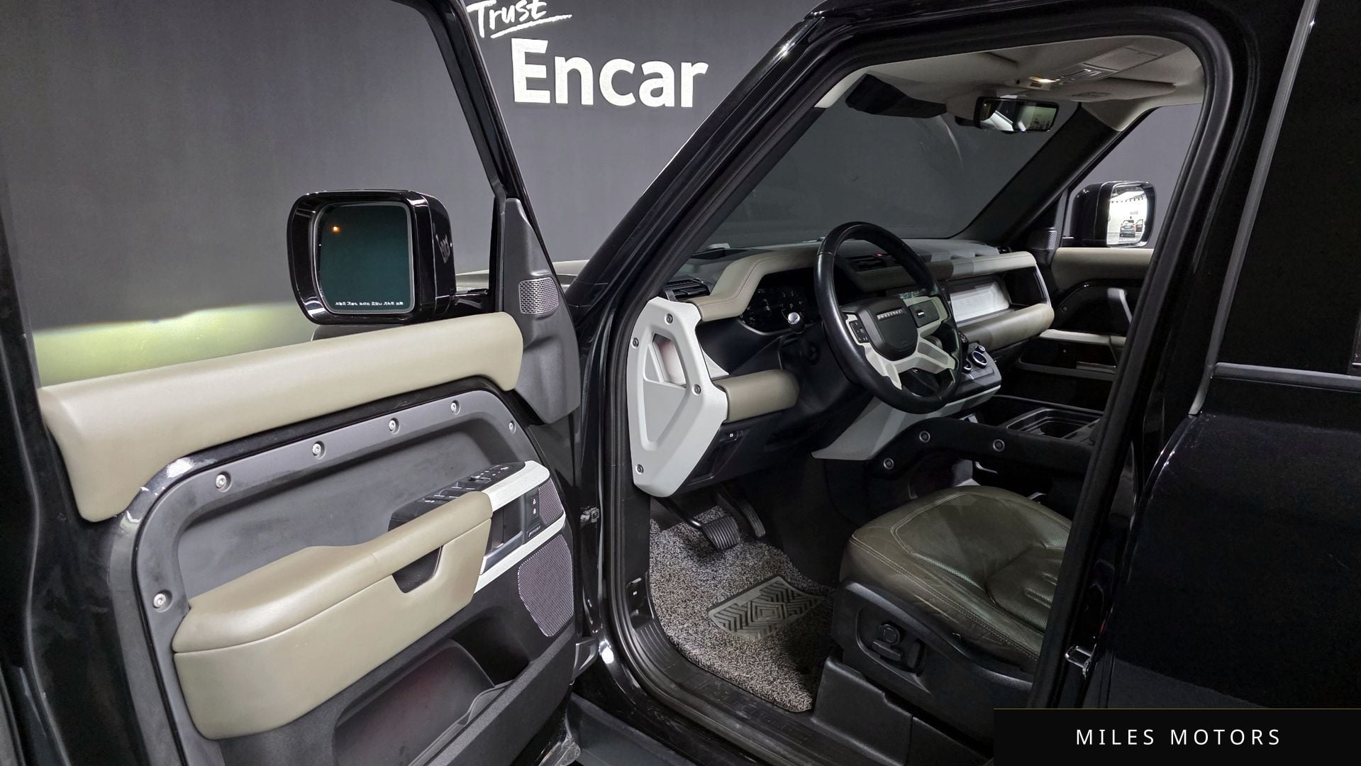 Land Rover Defender 2022 — миниатюра 10