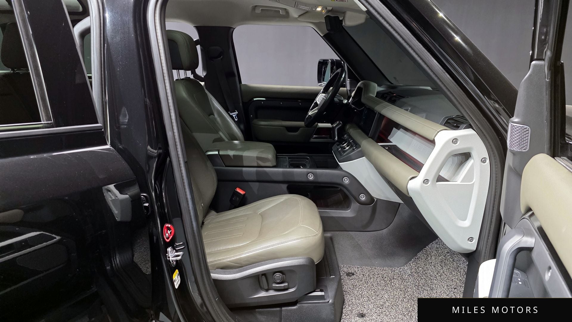 Land Rover Defender 2022 — миниатюра 11