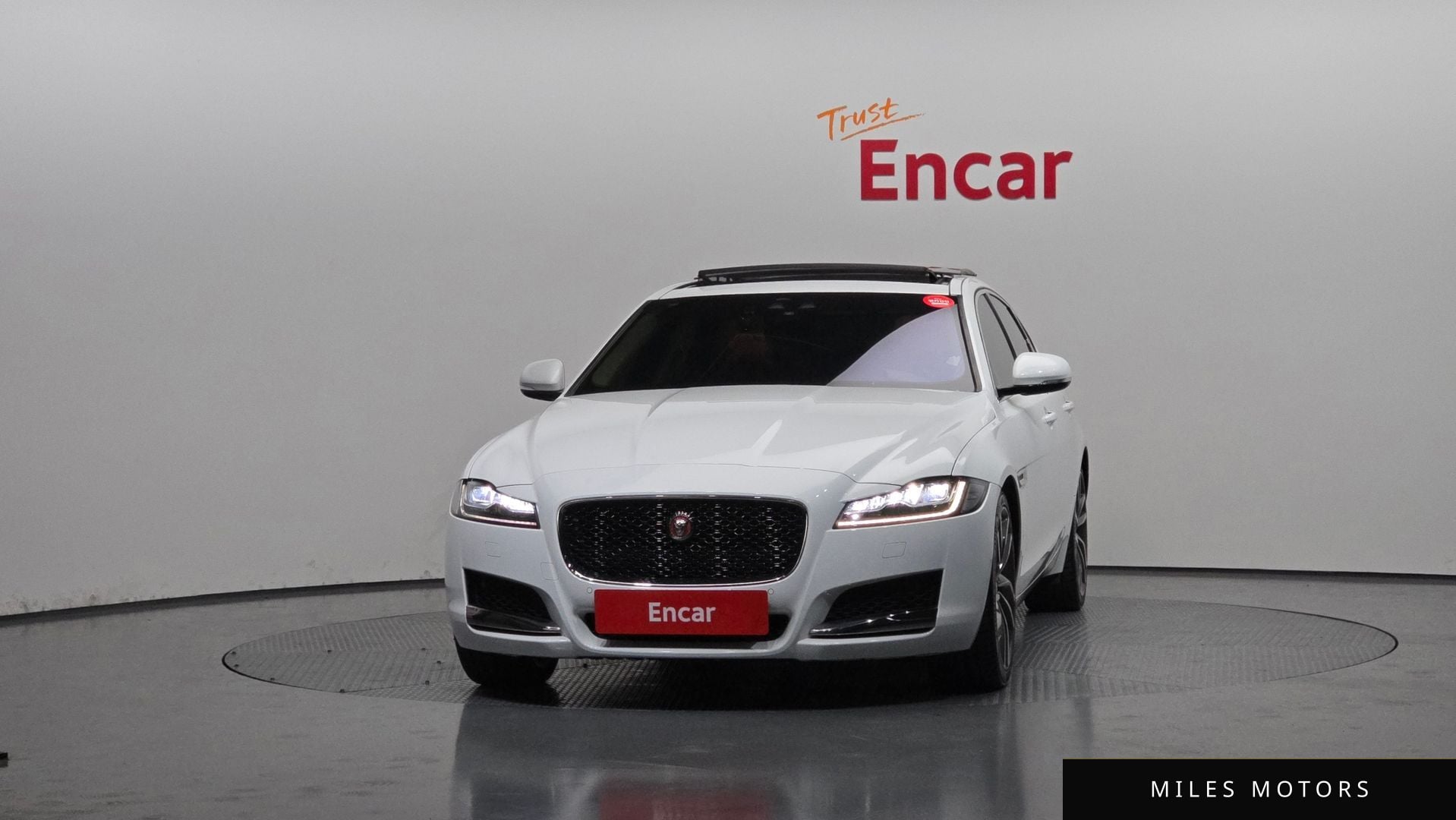 Jaguar XF (X260) 2016 — миниатюра 3