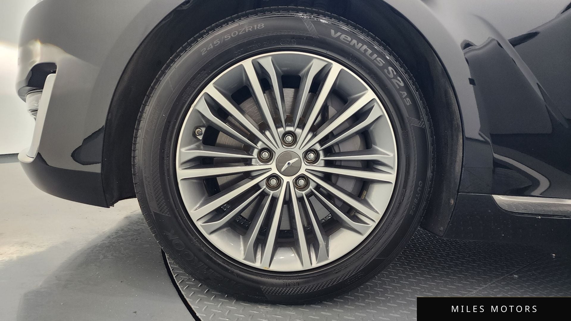 Genesis EQ900 2016 — миниатюра 5