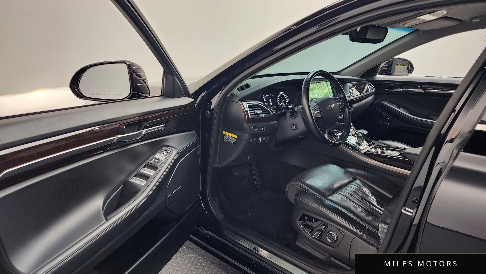 Genesis EQ900 2016 — миниатюра 10