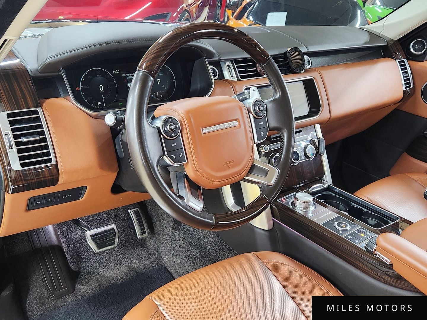 Land Rover Range Rover 2017 — миниатюра 10
