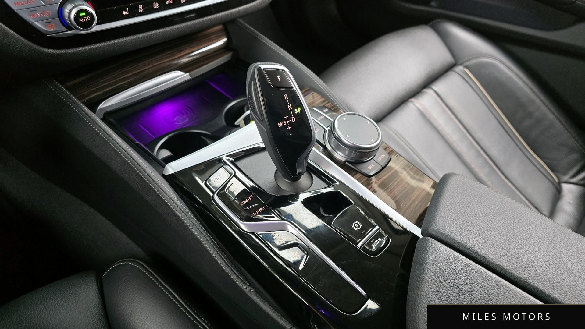 BMW 5 Series (G30) 2023 — миниатюра 9