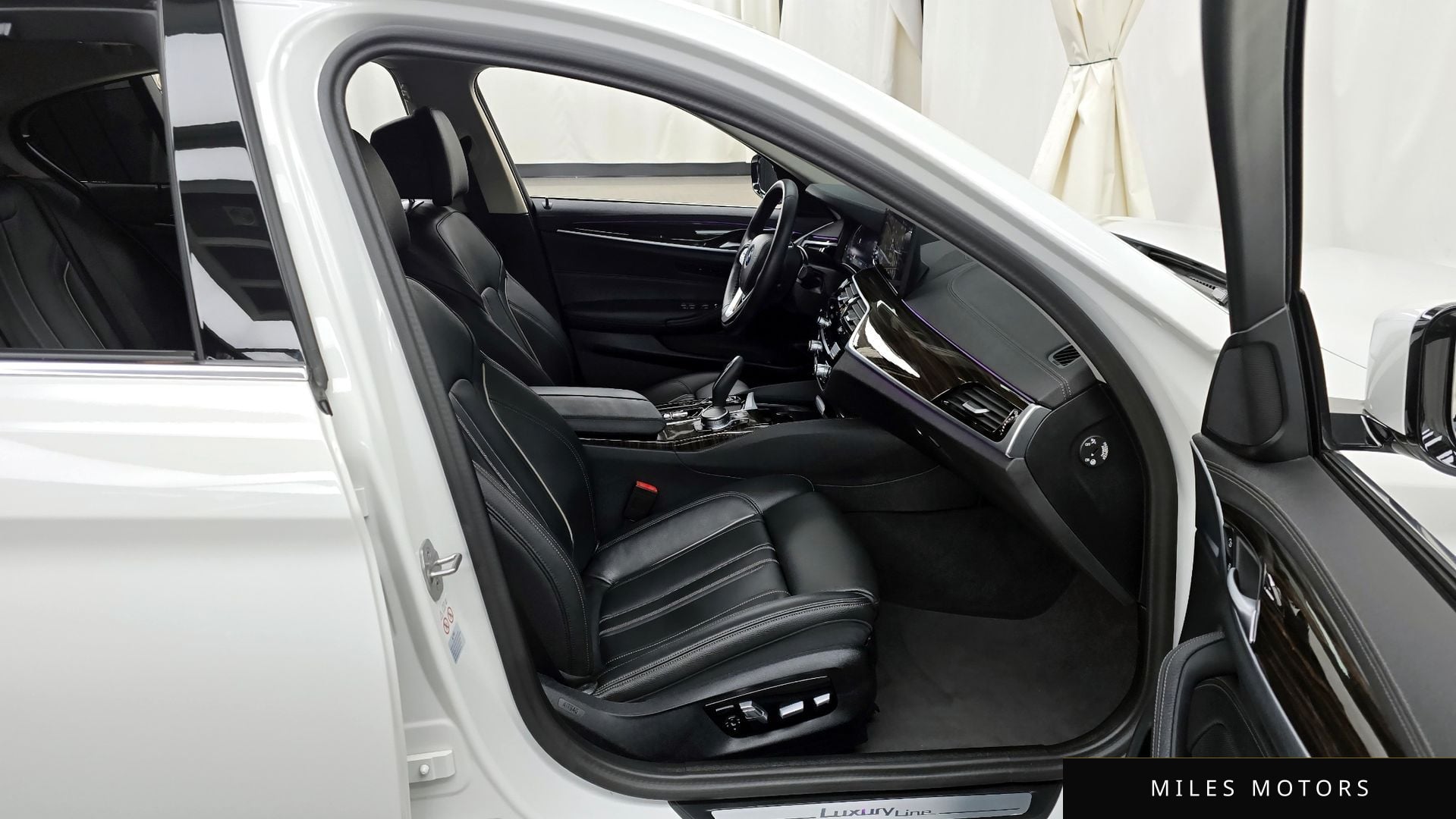 BMW 5 Series (G30) 2023 — миниатюра 11