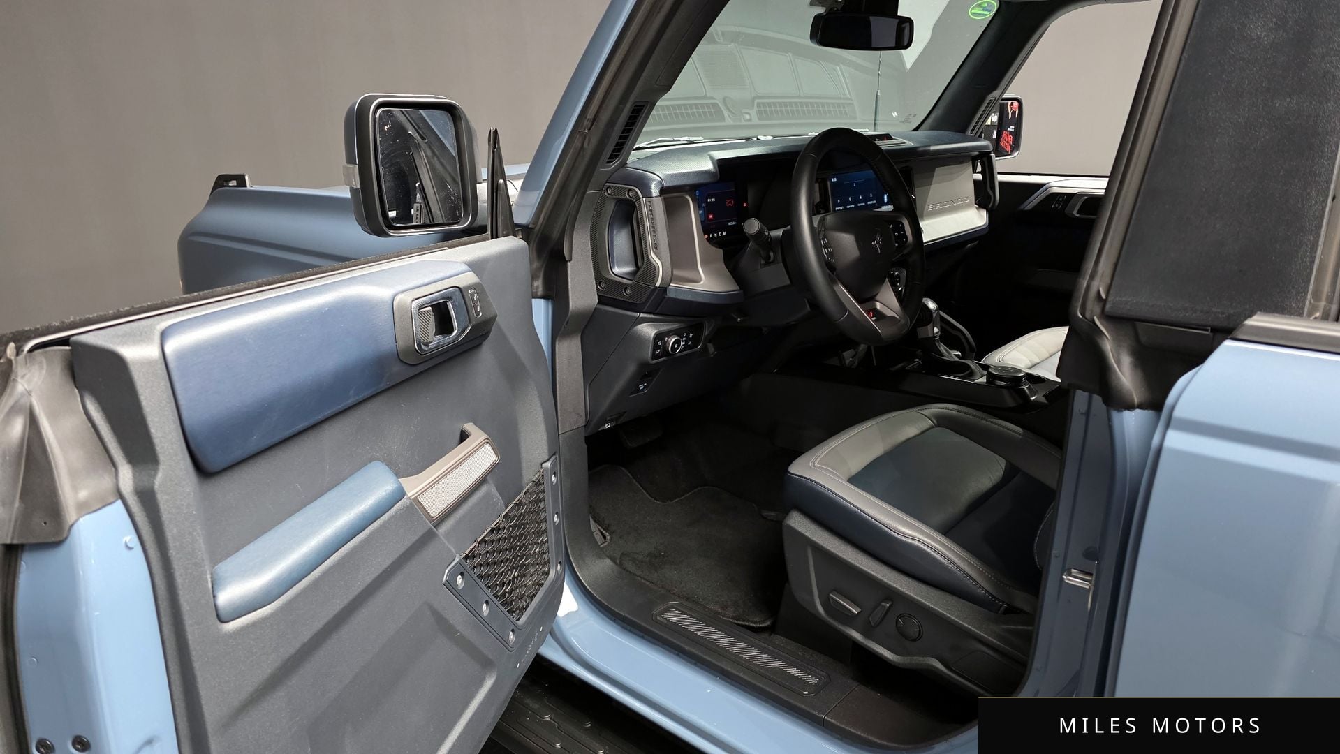 Ford Bronco 2023 — миниатюра 10