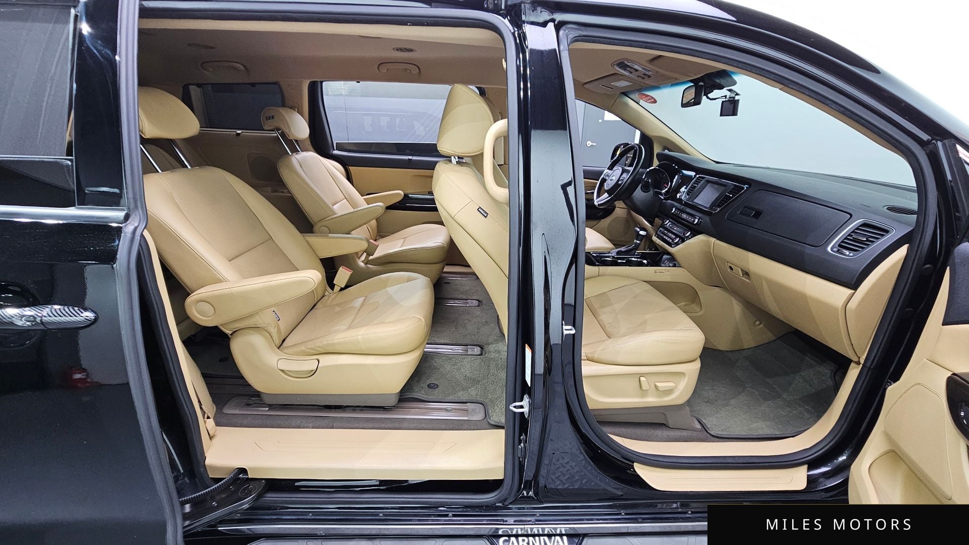 Kia Canival 2019 — миниатюра 11