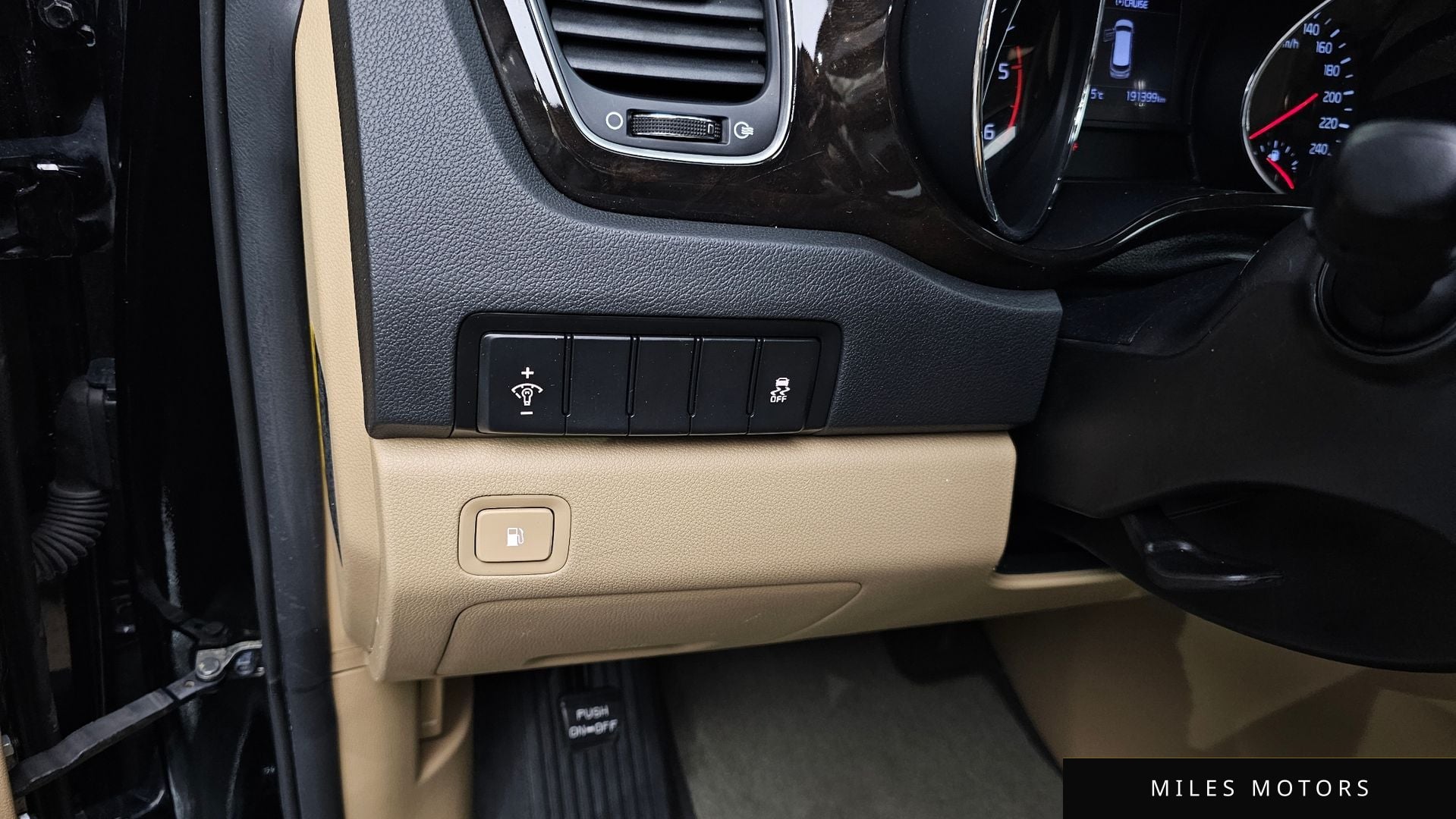 Kia Canival 2019 — миниатюра 12