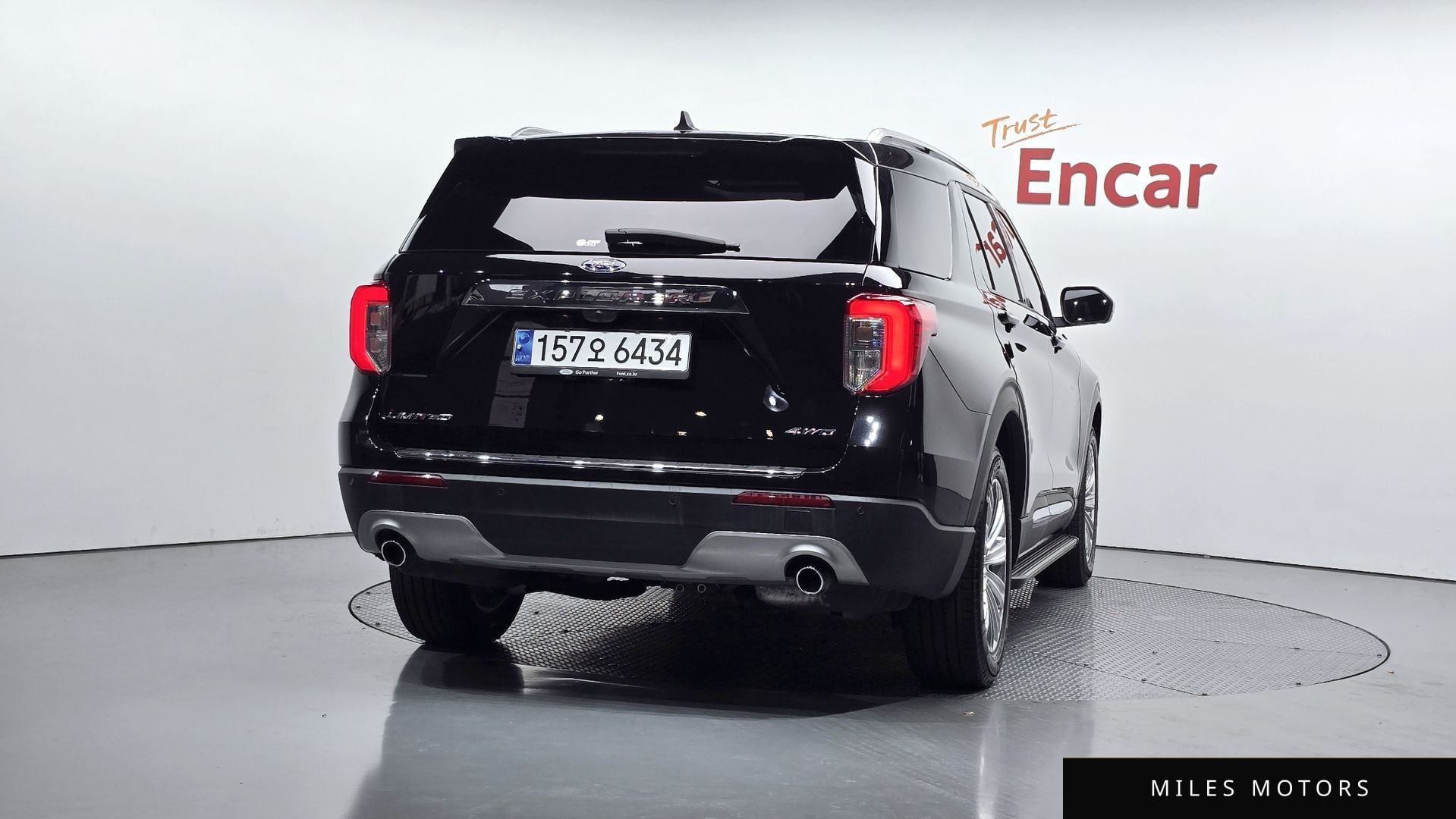 Ford Explorer 2023 — миниатюра 4