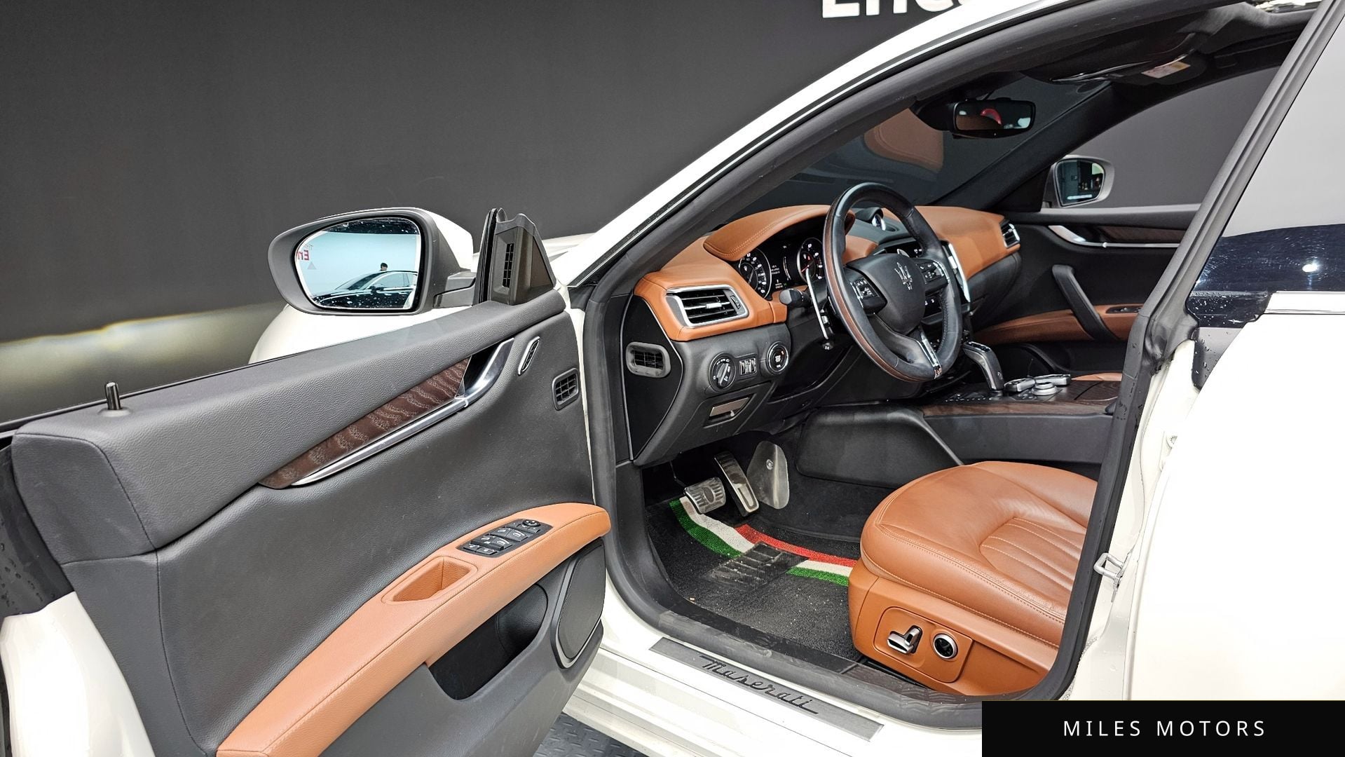 Maserati 기블리 2022 — миниатюра 11