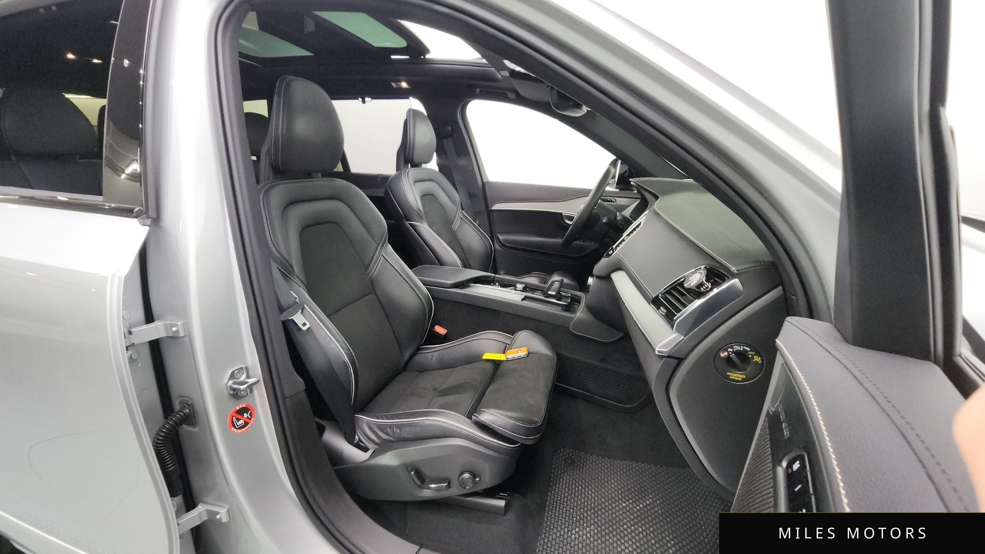 Volvo XC90 2021 — миниатюра 11