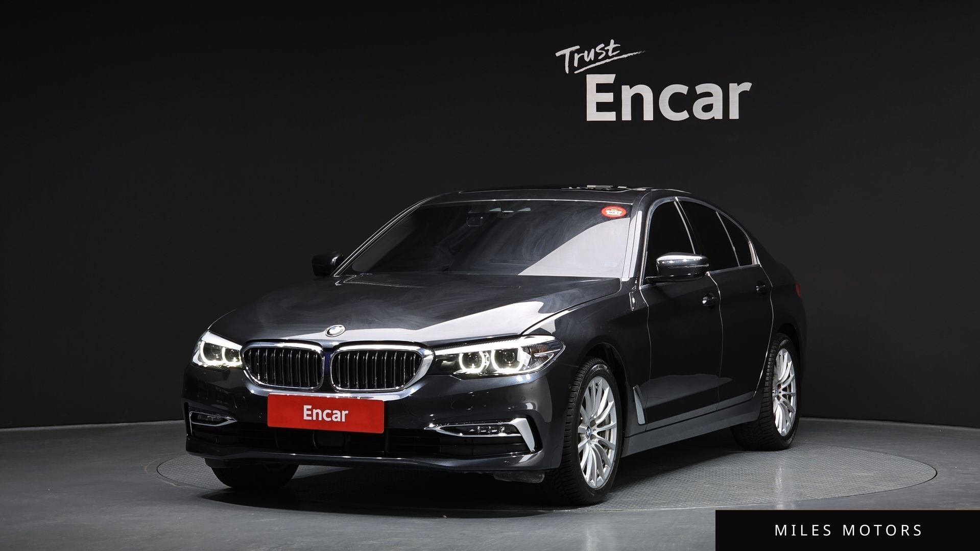 BMW 5 Series (G30) 2020 — фото 1 из 12