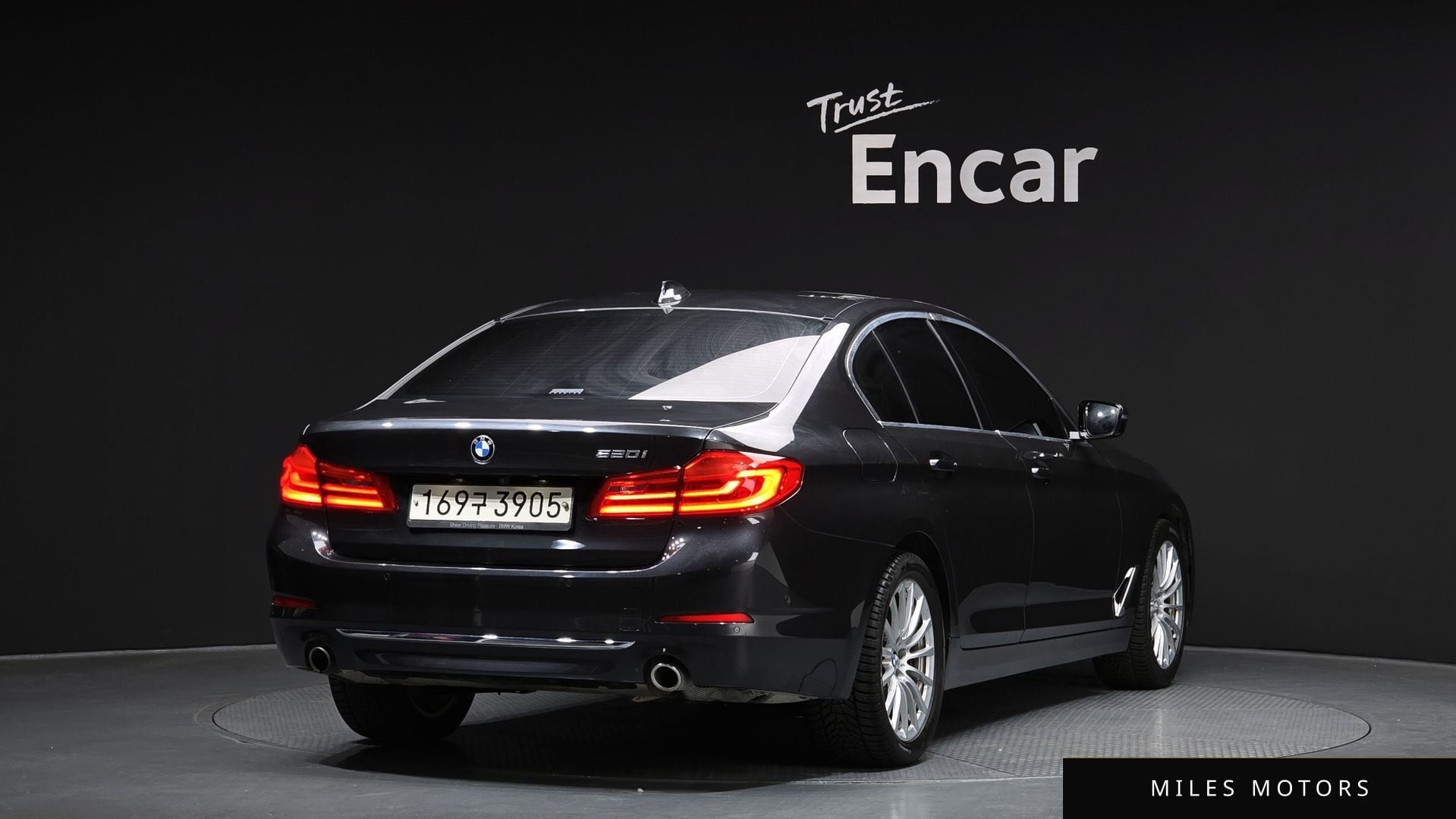BMW 5 Series (G30) 2020 — миниатюра 2