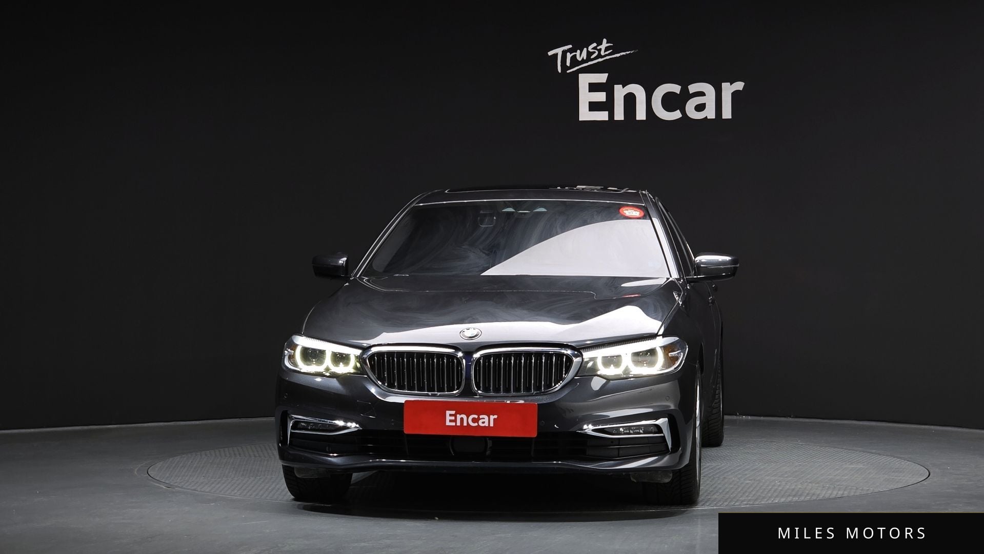 BMW 5 Series (G30) 2020 — миниатюра 3