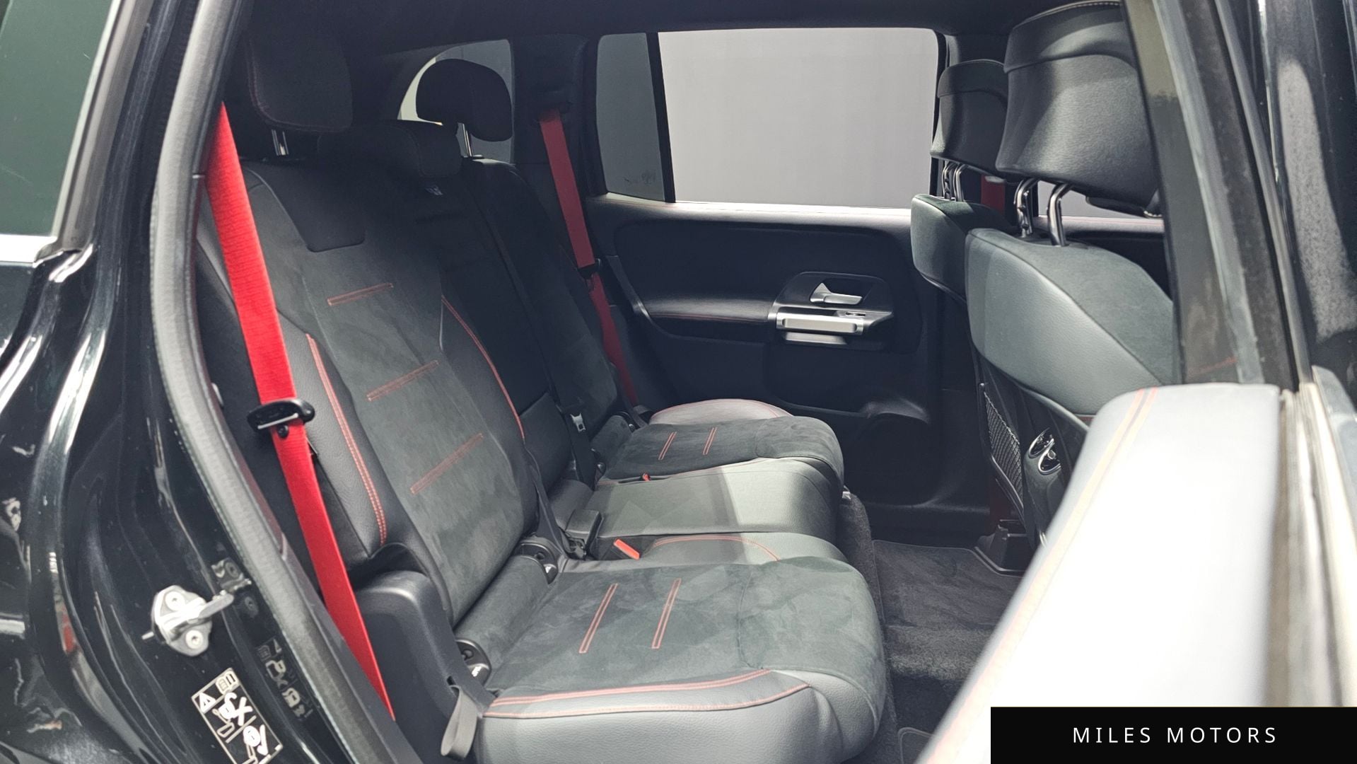 Mercedes-Benz GLB-Class X247 2023 — миниатюра 12