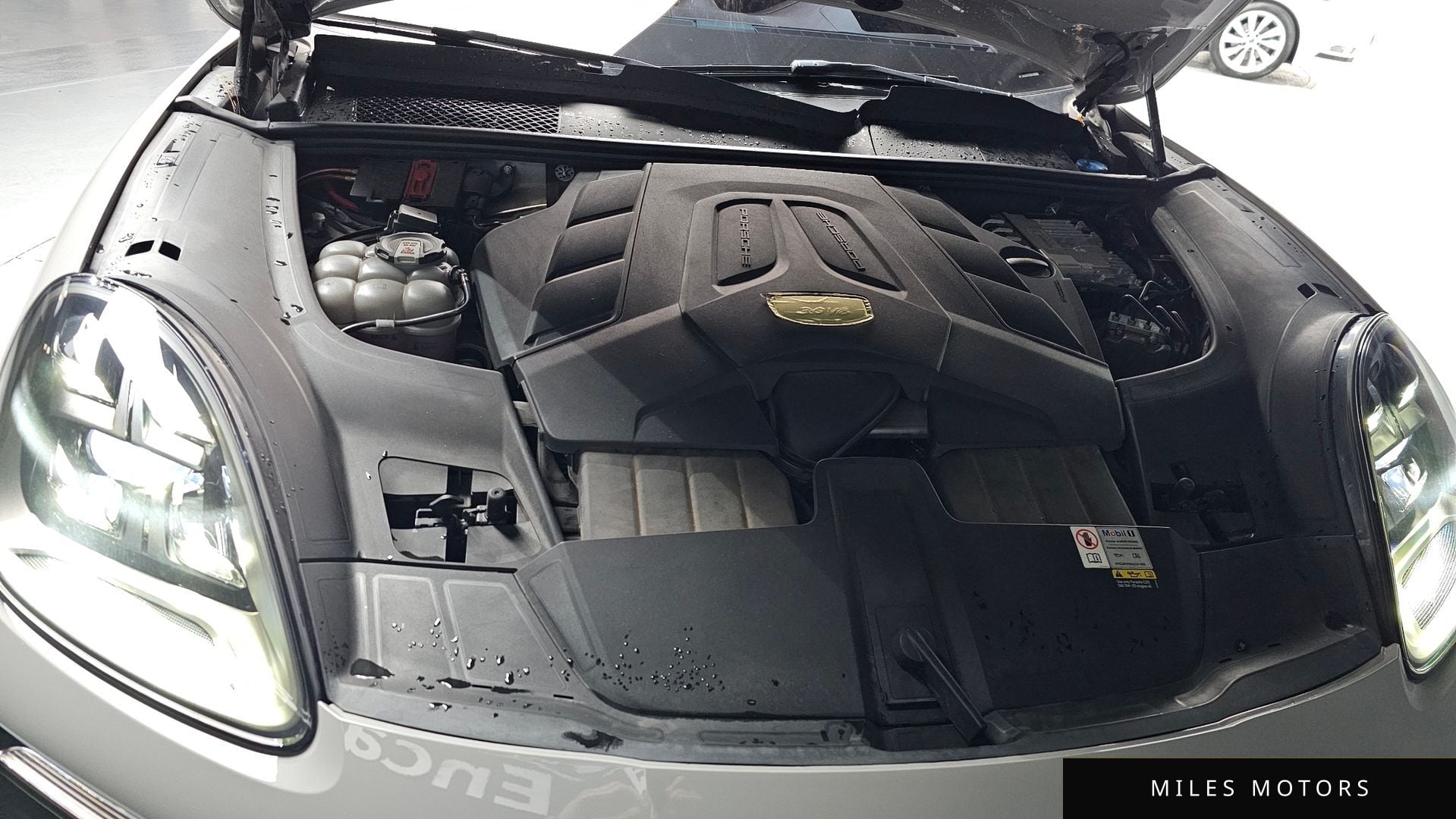 Porsche Cayenne 2023 — миниатюра 6