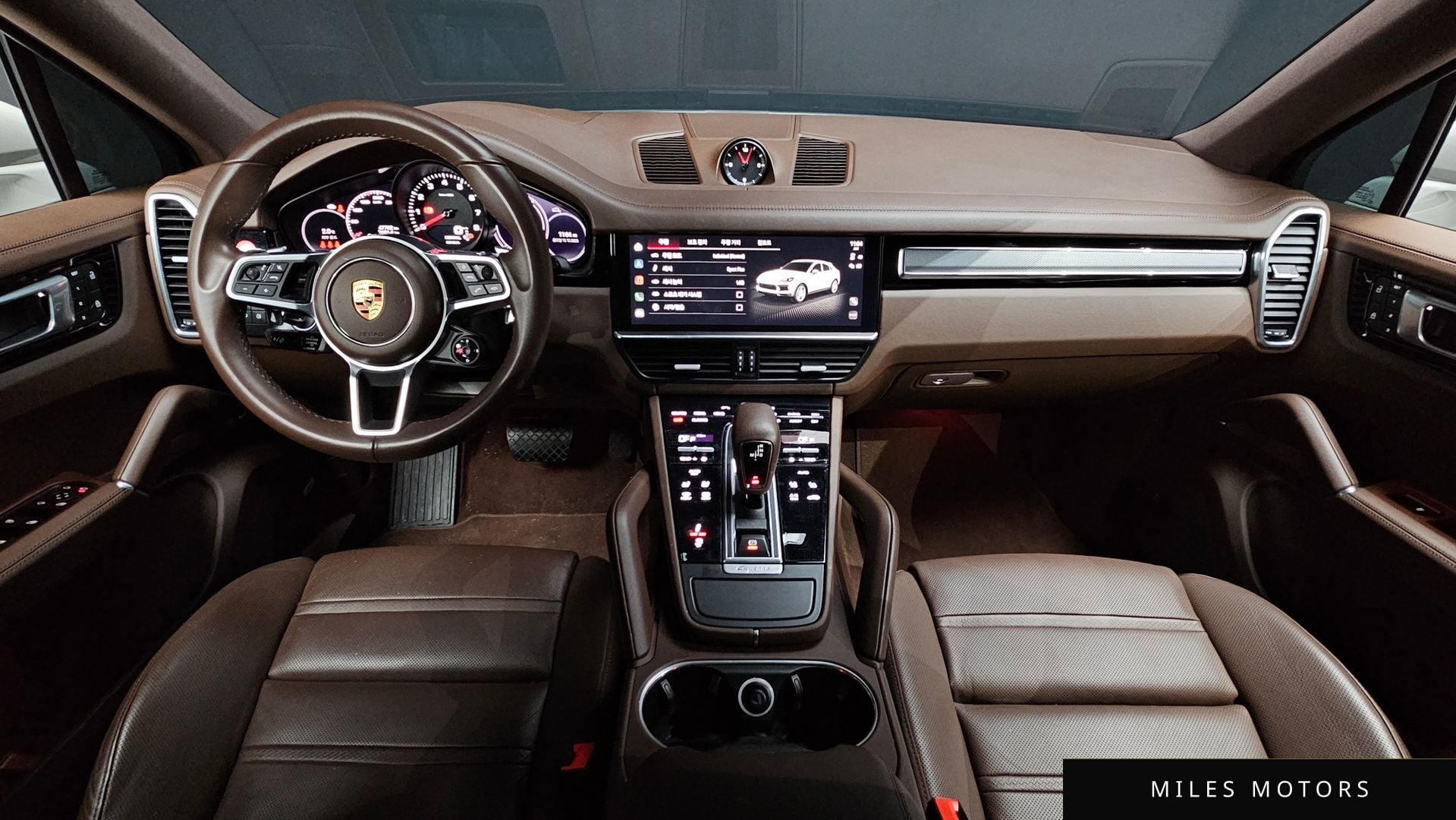Porsche Cayenne 2023 — миниатюра 7