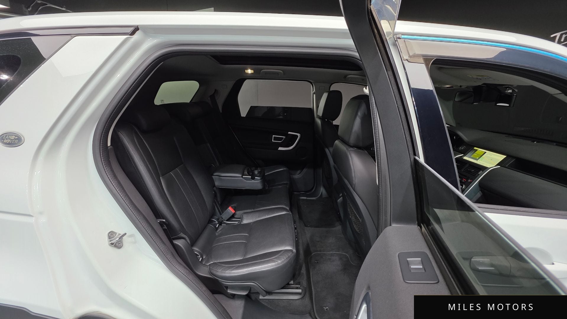 Land Rover Discovery Sport 2019 — миниатюра 19