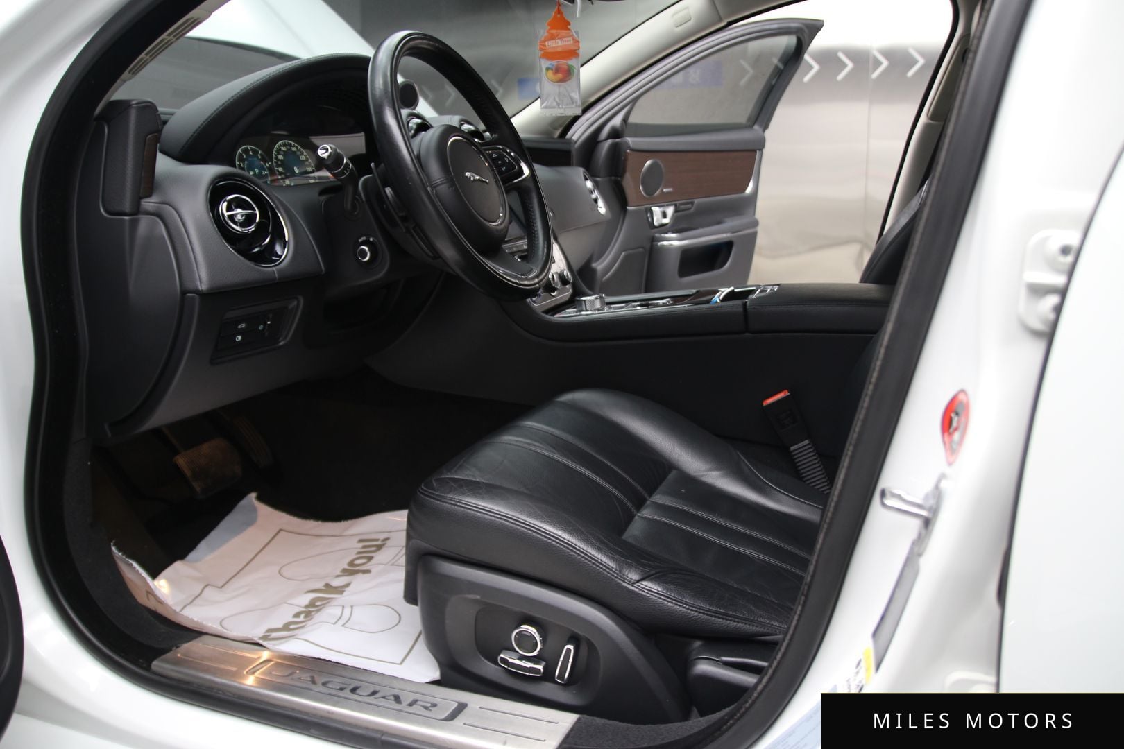 Jaguar All New XJ 2016 — миниатюра 12