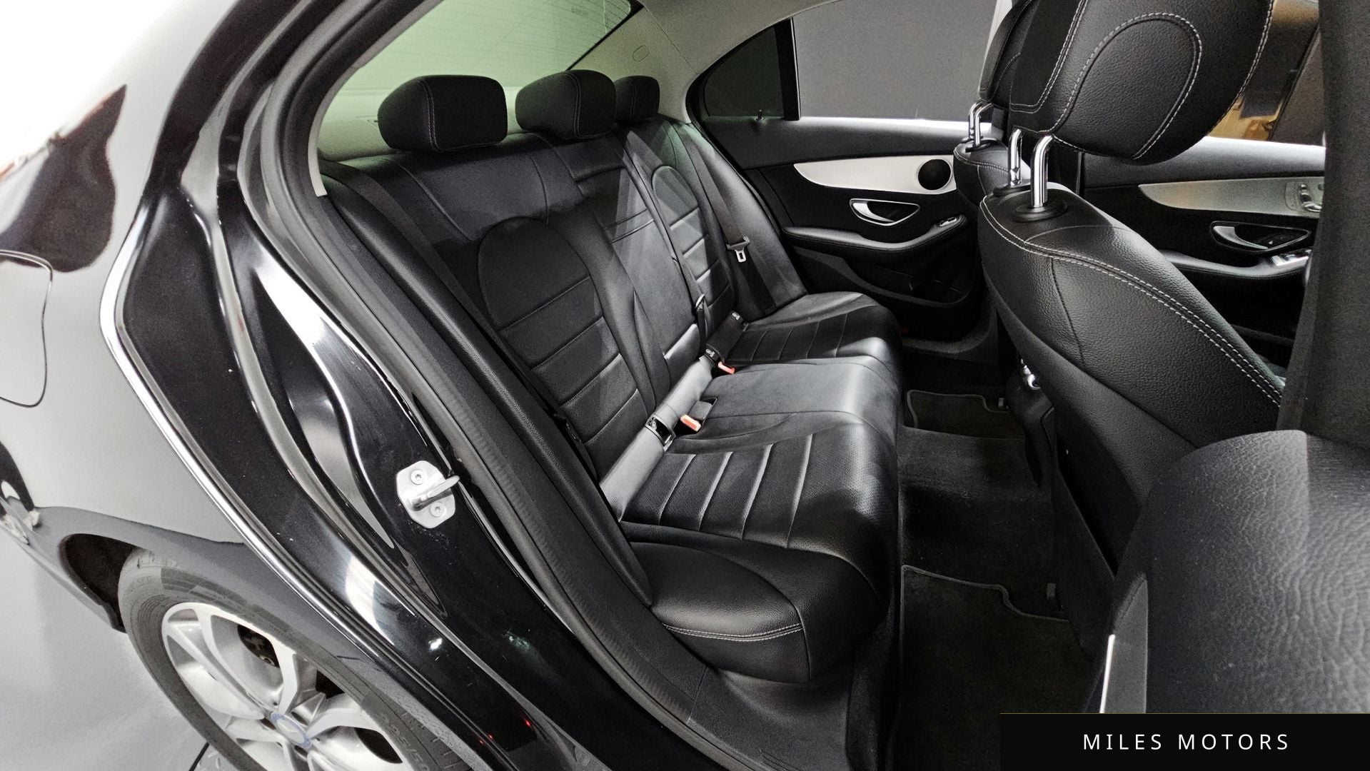 Mercedes-Benz C-Class W205 2017 — миниатюра 12