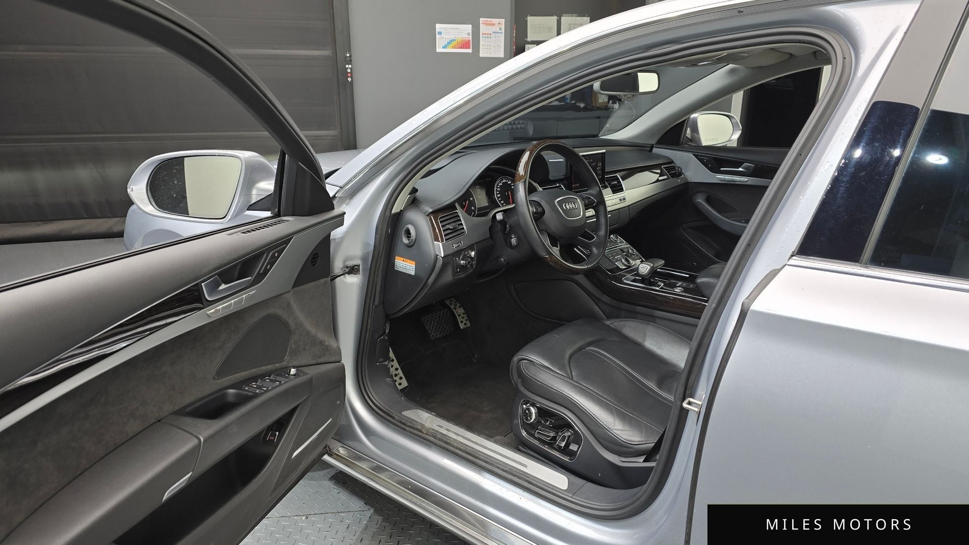 Audi A8 2015 — миниатюра 10