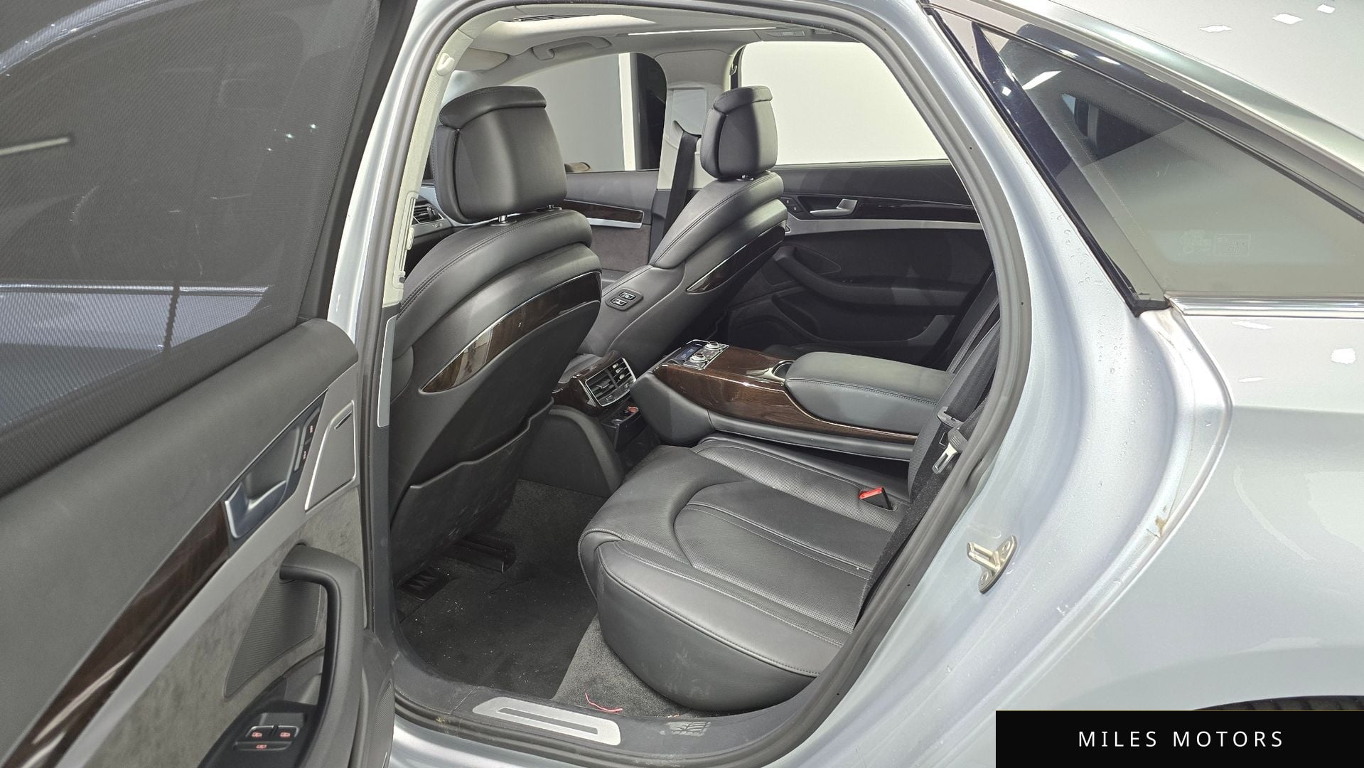 Audi A8 2015 — миниатюра 11