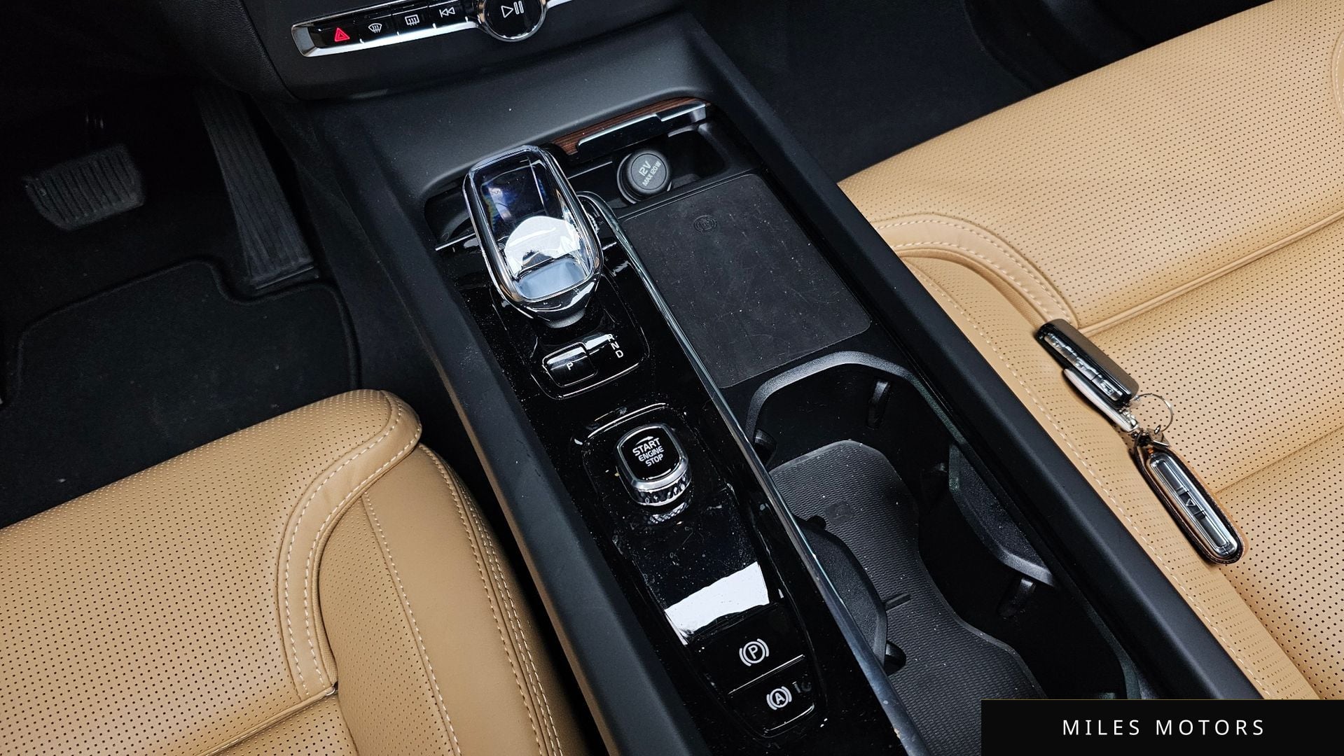 Volvo XC60 2024 — миниатюра 9