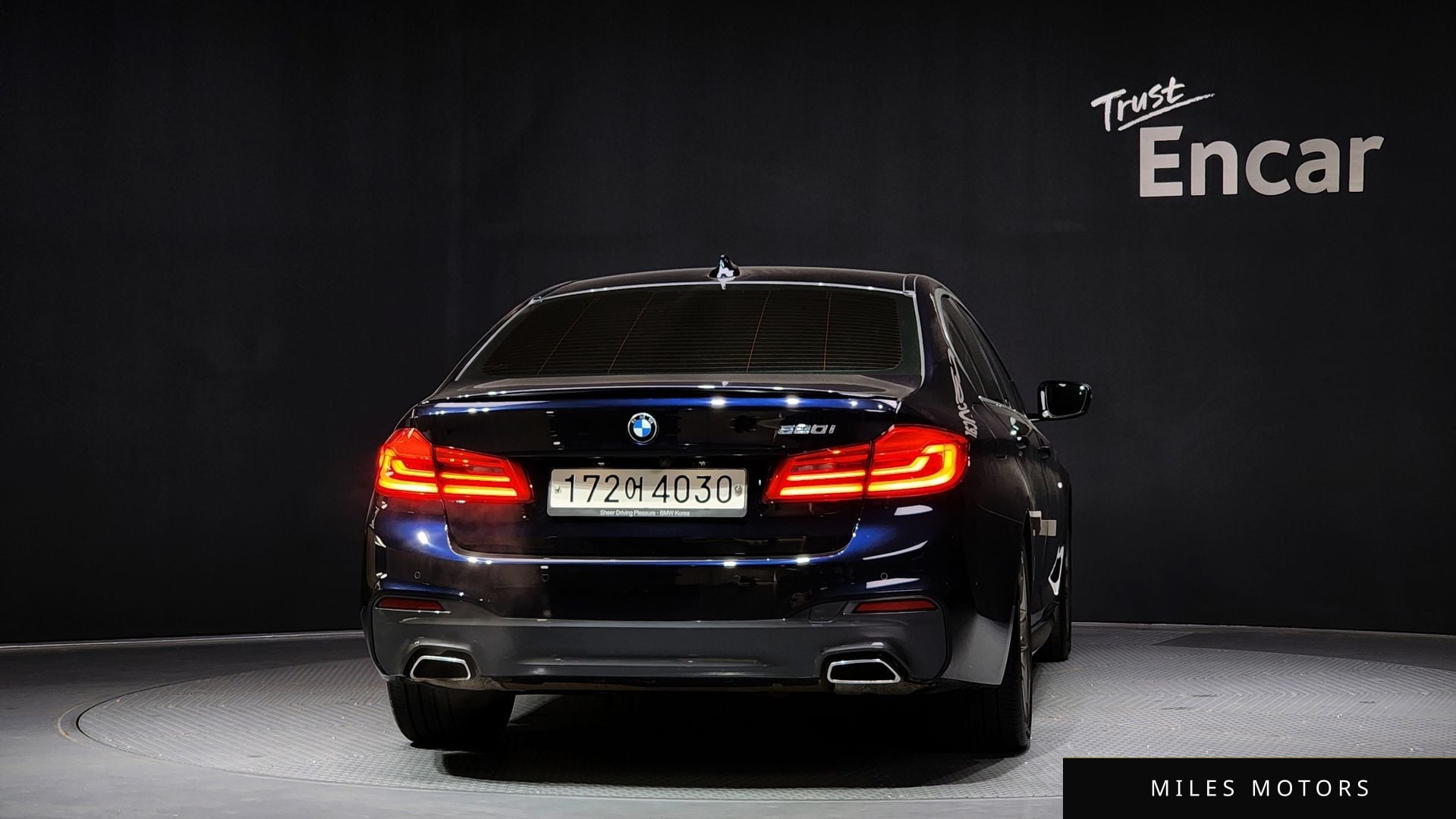 BMW 5 Series (G30) 2020 — миниатюра 4