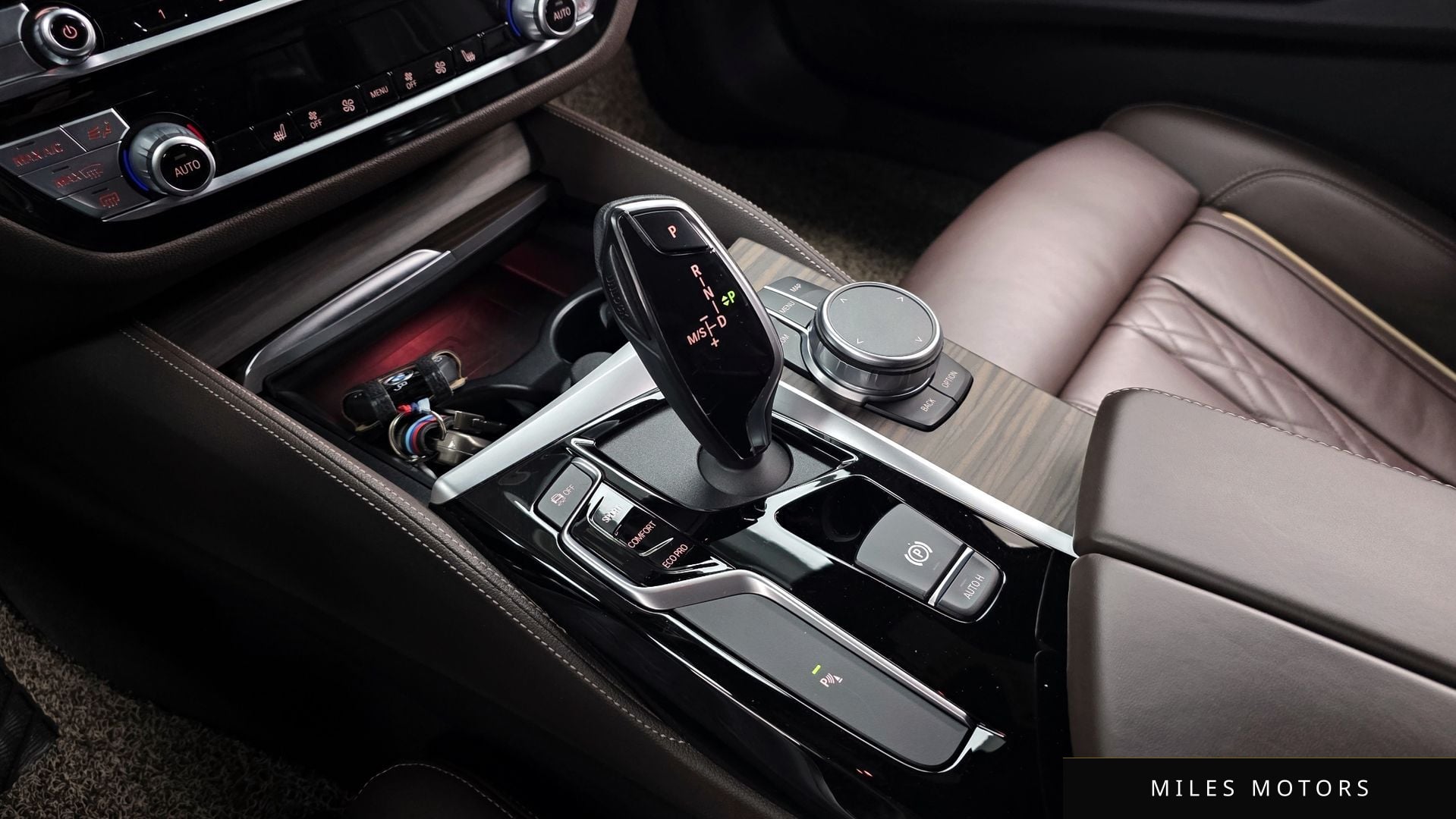 BMW 5 Series (G30) 2020 — миниатюра 9