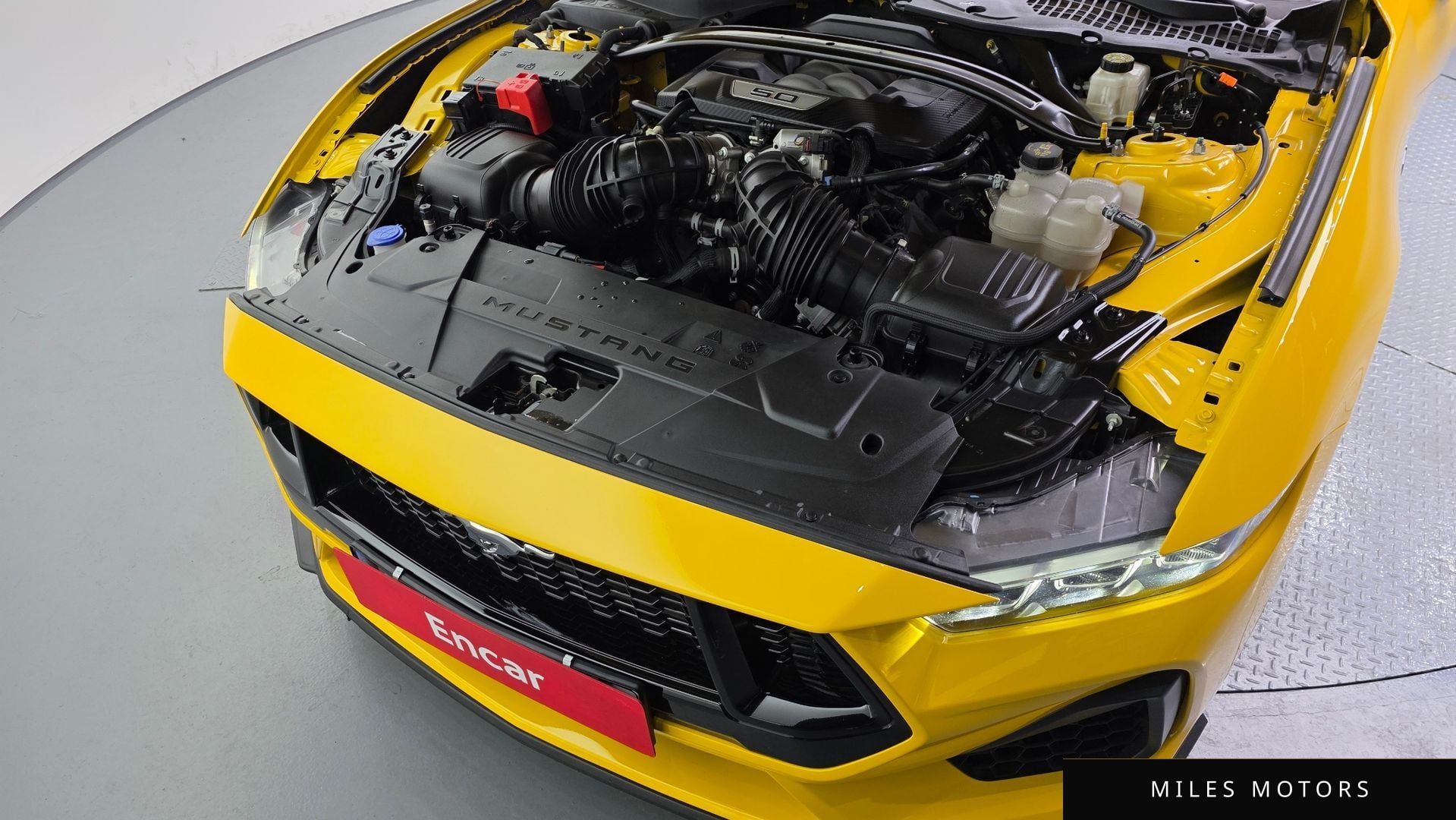 Ford Mustang 2024 — миниатюра 6