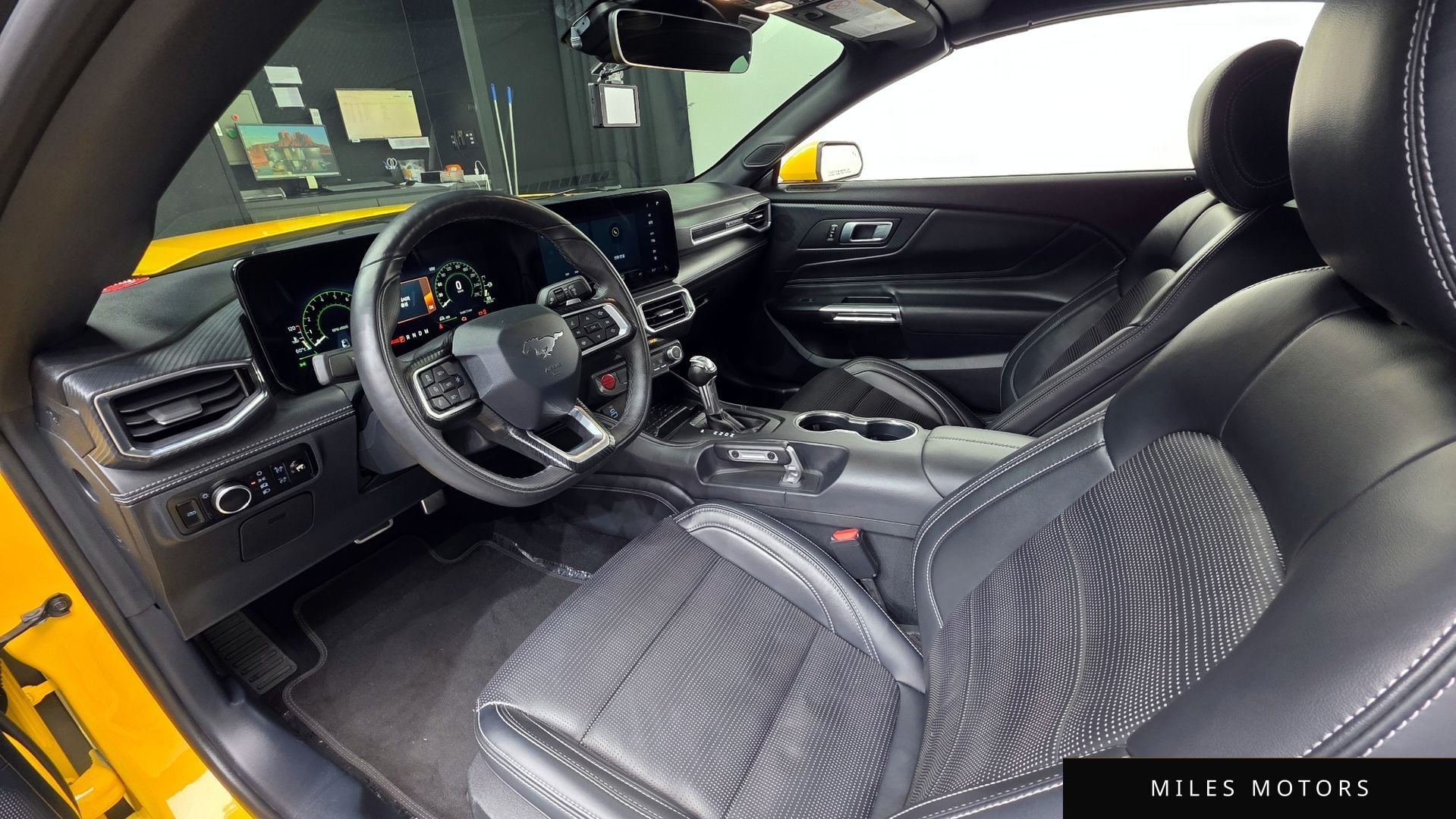 Ford Mustang 2024 — миниатюра 7