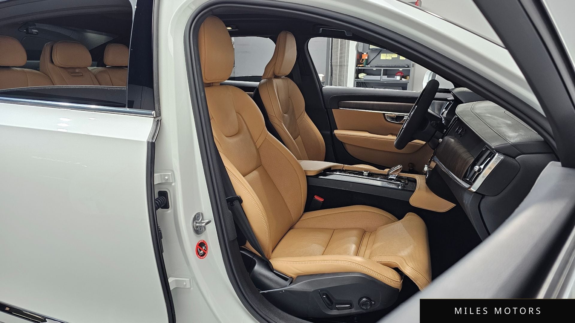 Volvo S90 2023 — миниатюра 10