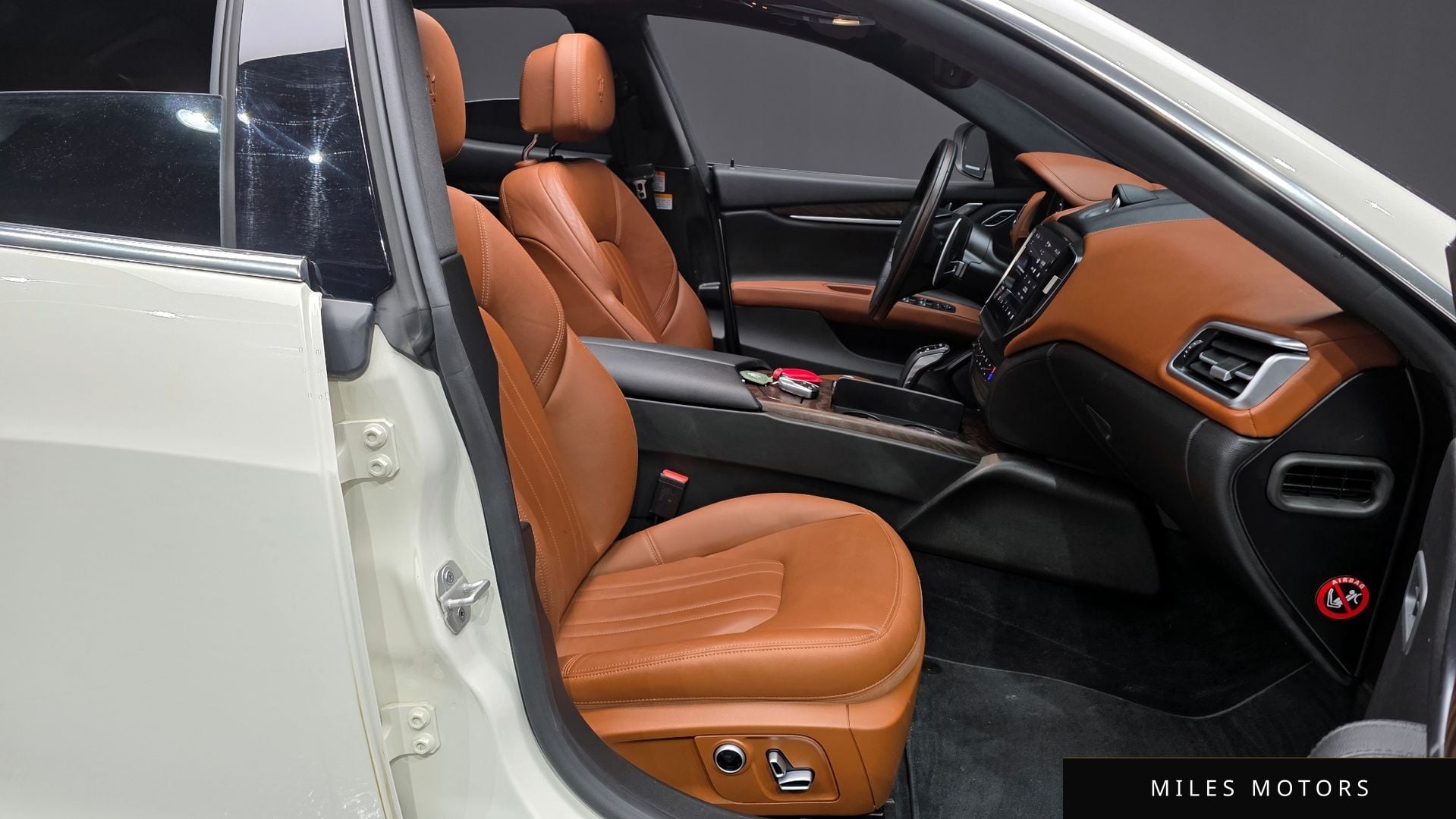 Maserati Ghibli 2022 — миниатюра 11