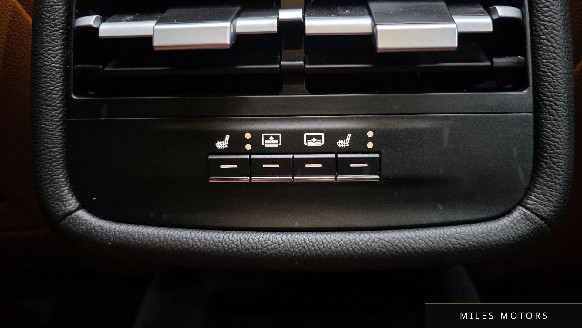 Maserati Ghibli 2022 — миниатюра 18