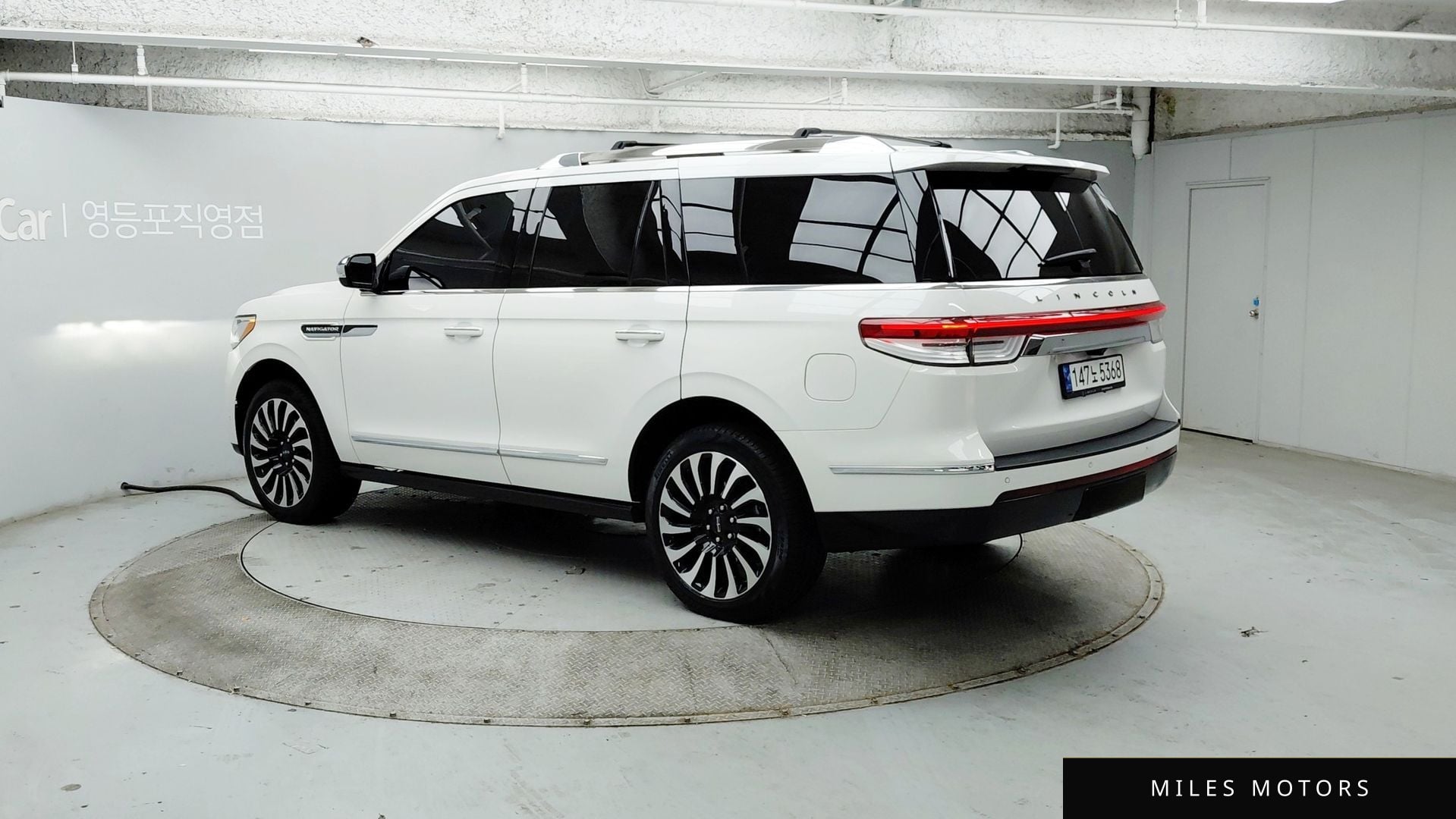 Lincoln Navigator 2023 — миниатюра 2