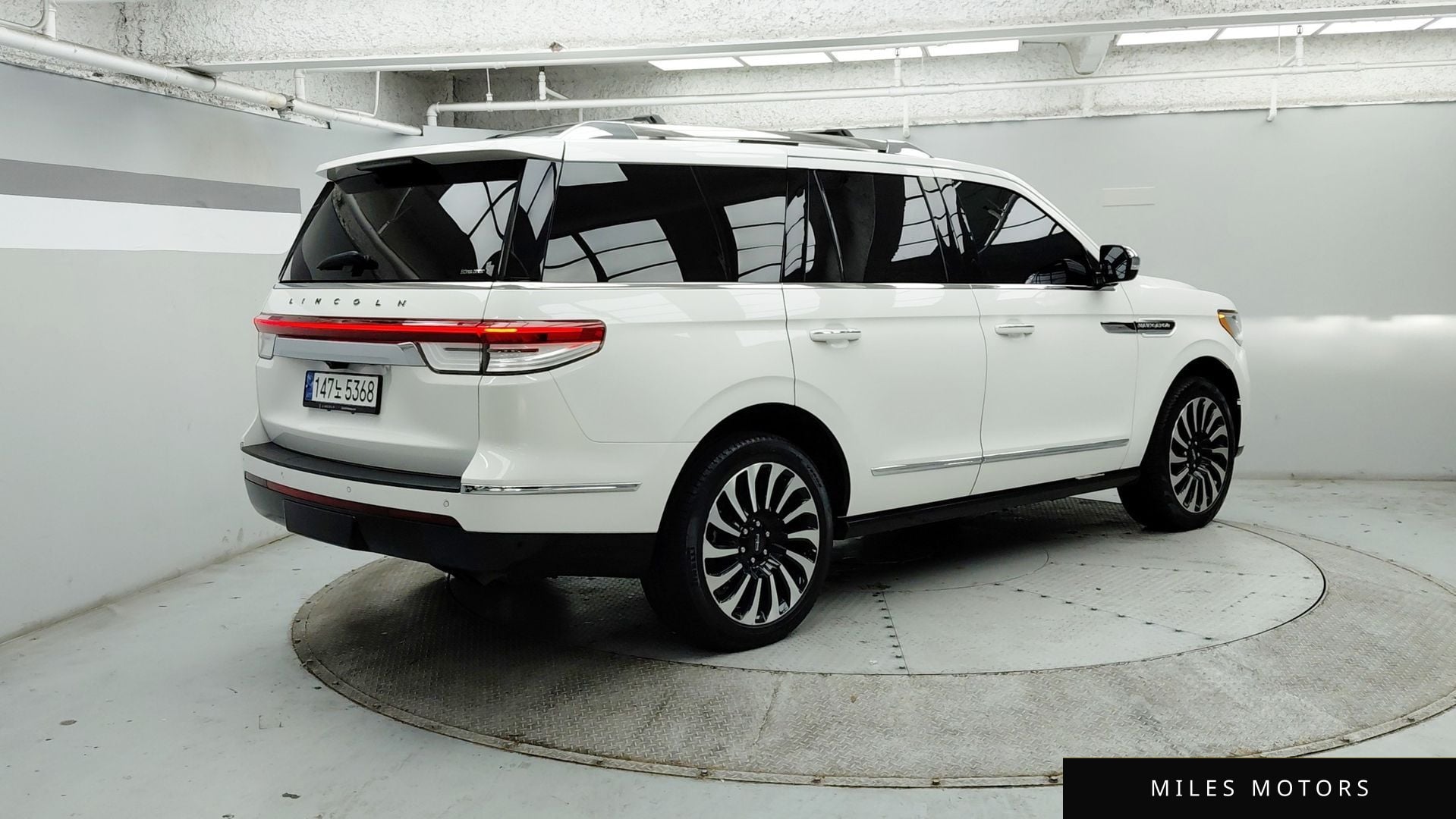Lincoln Navigator 2023 — миниатюра 4