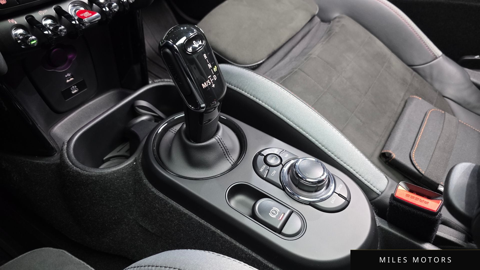 MINI Cooper S 2024 — миниатюра 9