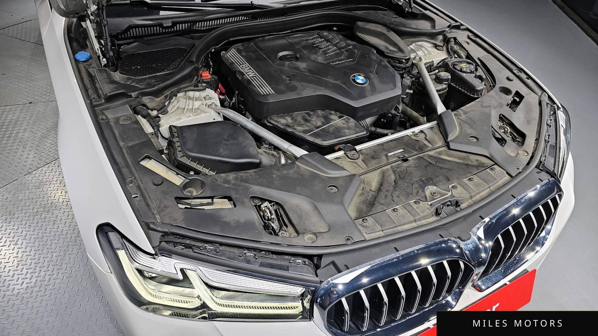BMW 5 Series (G30) 2022 — миниатюра 6