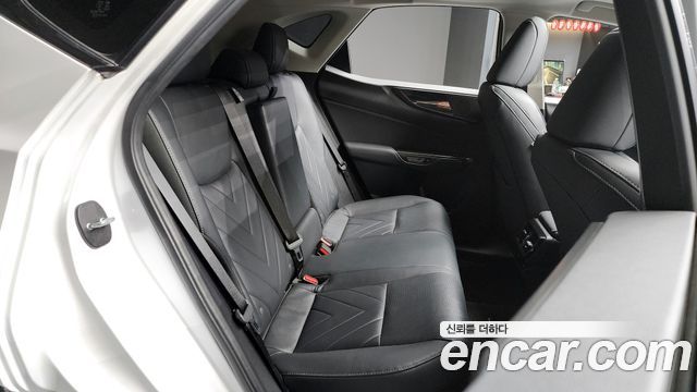 Лексус NX350h 2022 — миниатюра 12