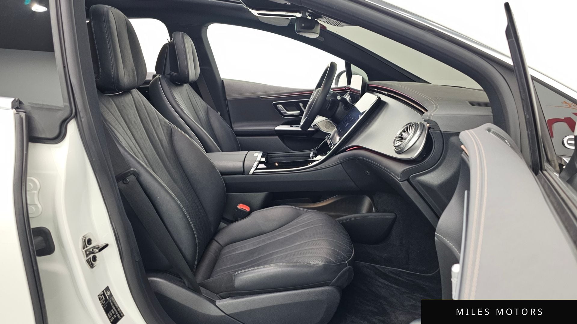 Mercedes-Benz EQE V295 2023 — миниатюра 11