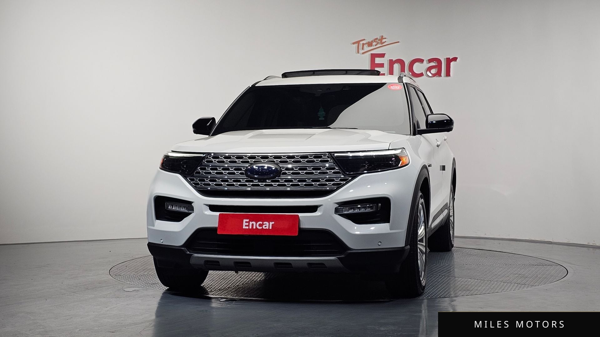 Ford Explorer 2022 — миниатюра 3
