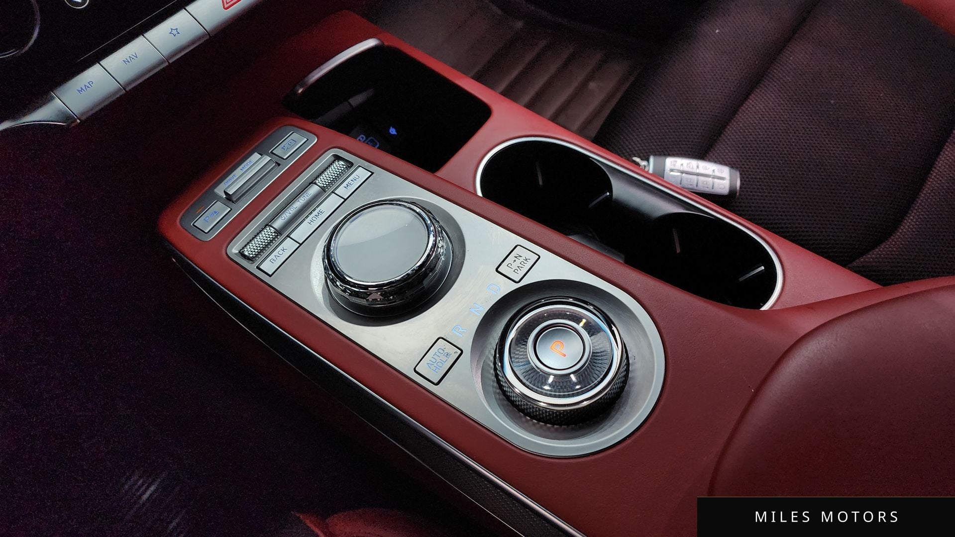 Genesis GV70 2021 — миниатюра 9